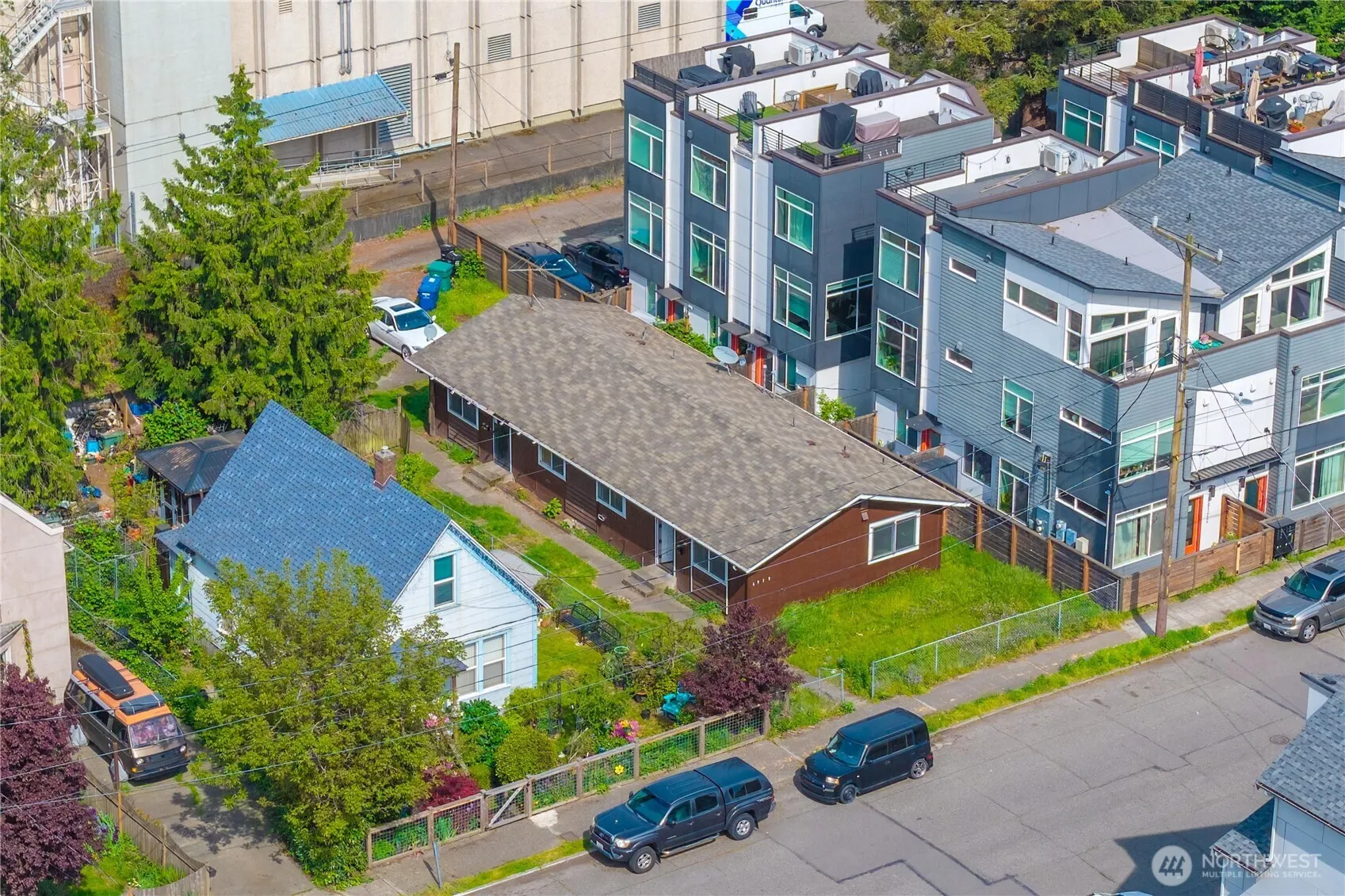 Property photo for 6919 Carleton Avenue S, Seattle