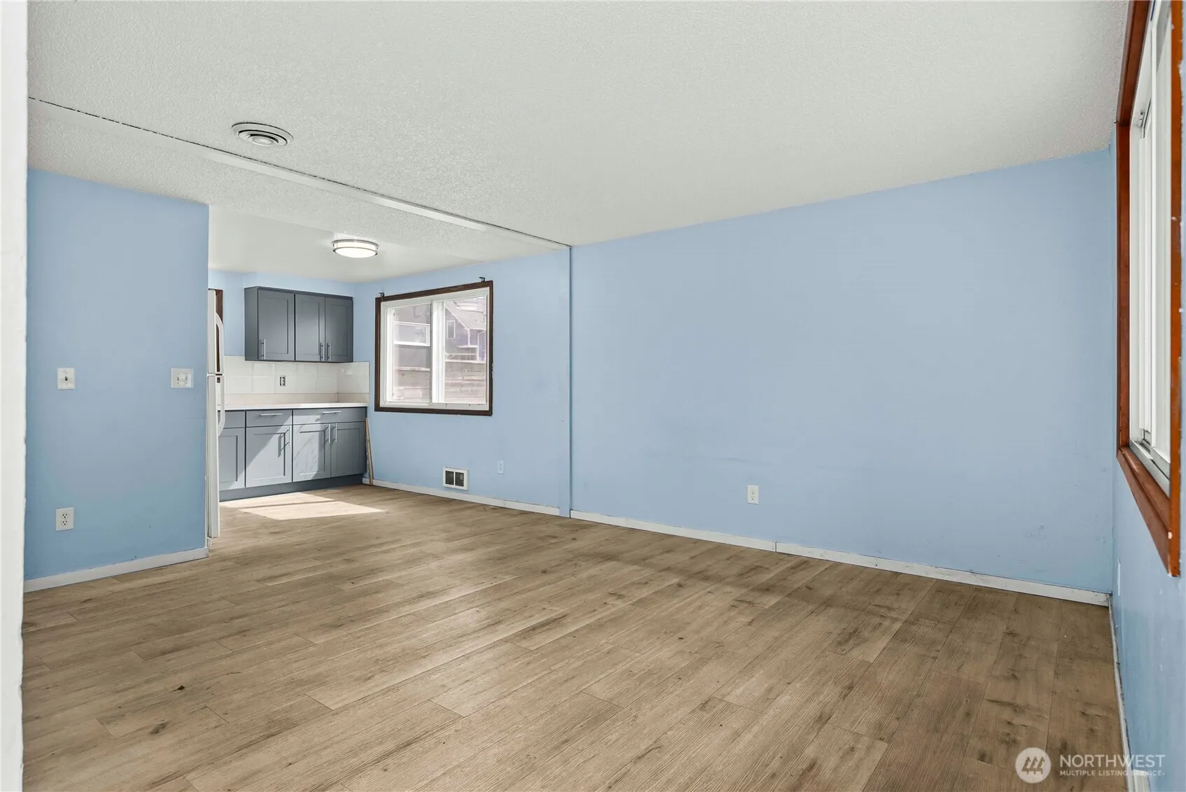 Property photo for 6919 Carleton Avenue S, Seattle photo 4