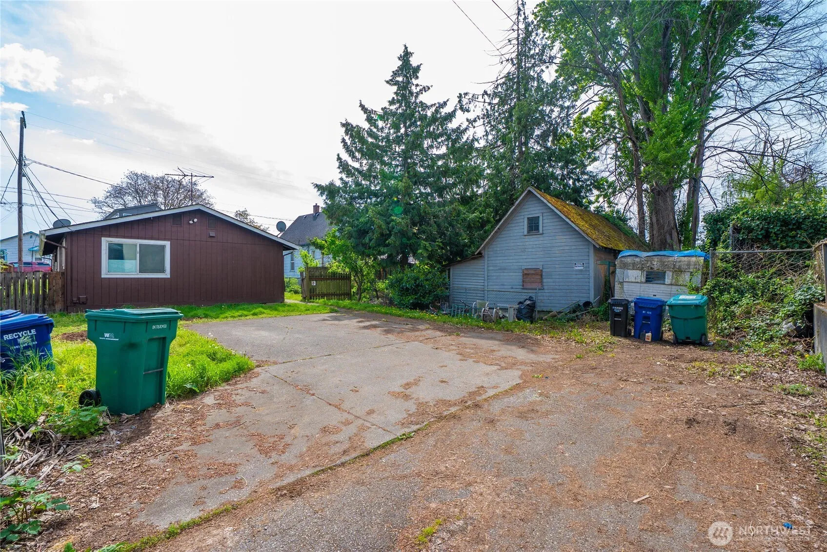 Property photo for 6919 Carleton Avenue S, Seattle photo 2