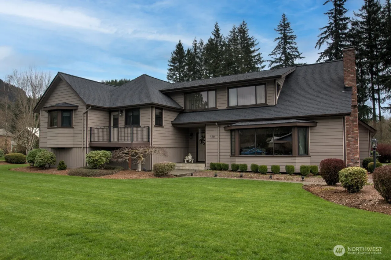 Property photo for 350 Cherry Lane, Morton photo 2