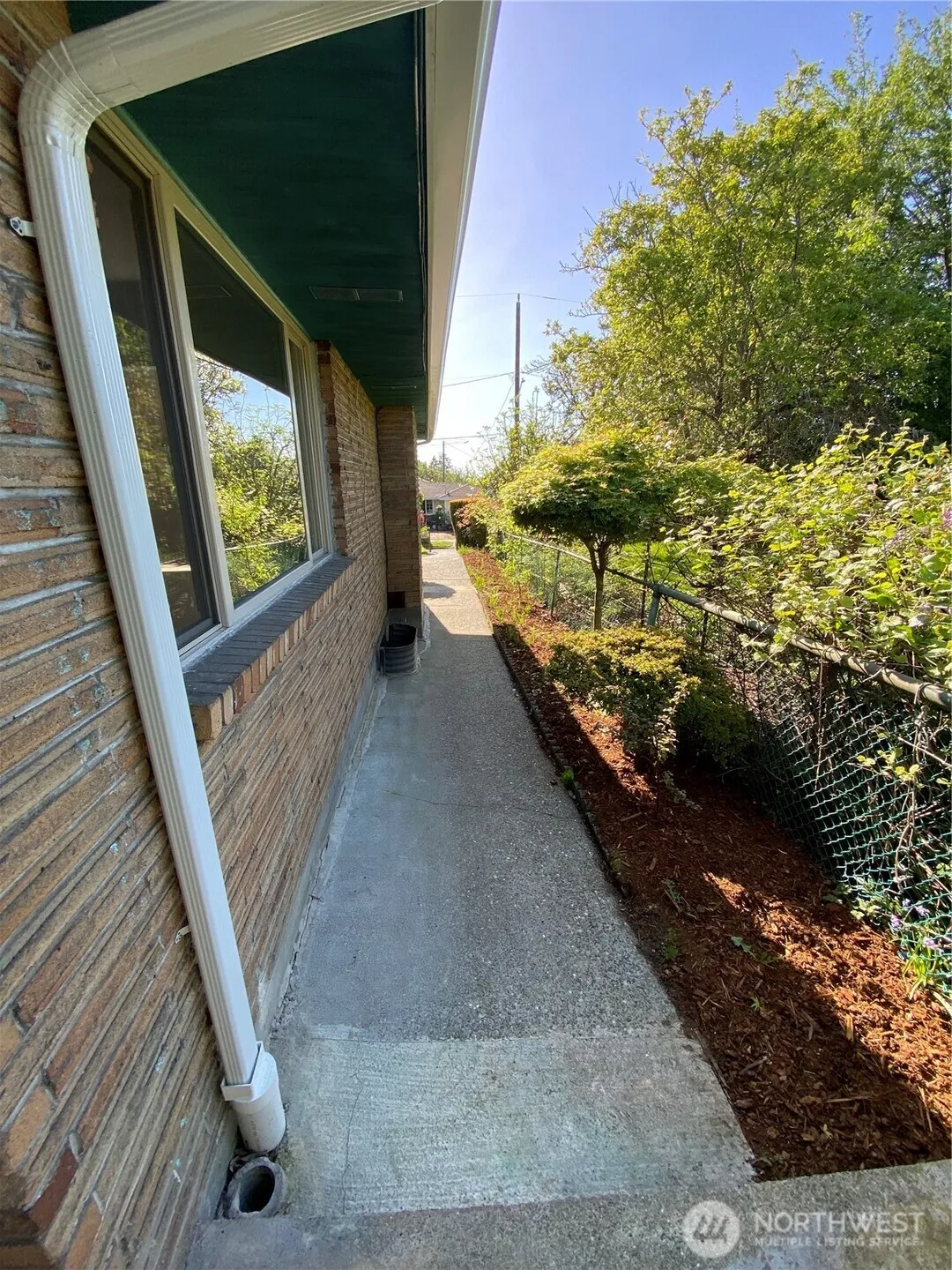 Property photo for 4916 24th Place S, Seattle photo 4