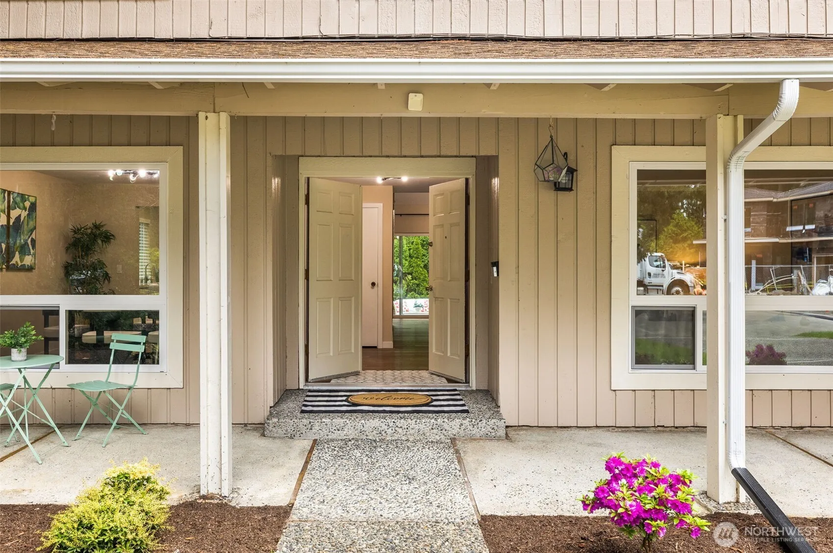 Property photo for 12849 Ne 108th Place, Kirkland photo 2