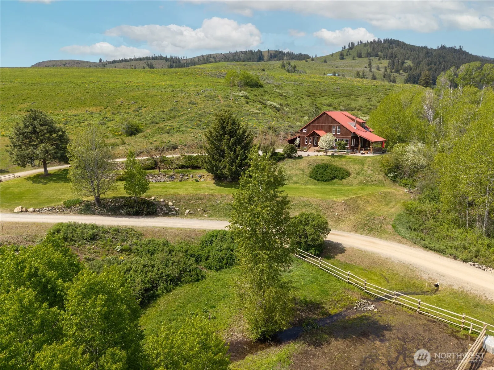 Property photo for 373 Rendezvous Road, Winthrop photo 2