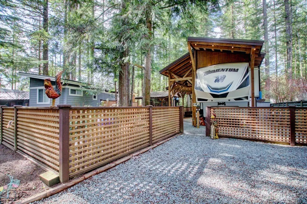 Property photo for 10 Riverside Drive, Deming