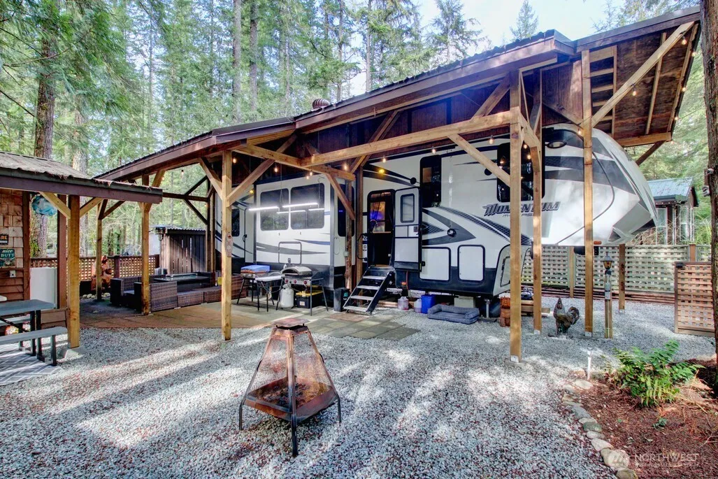 Property photo for 10 Riverside Drive, Deming photo 5