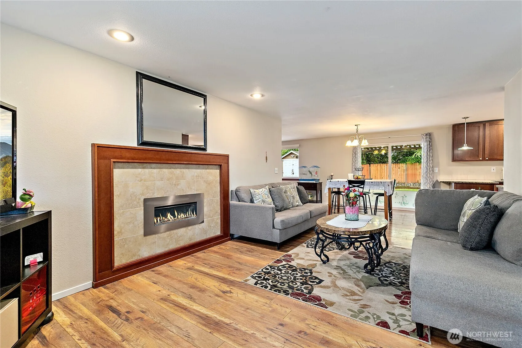 Property photo for 15902 Woodland Avenue E, Puyallup photo 3