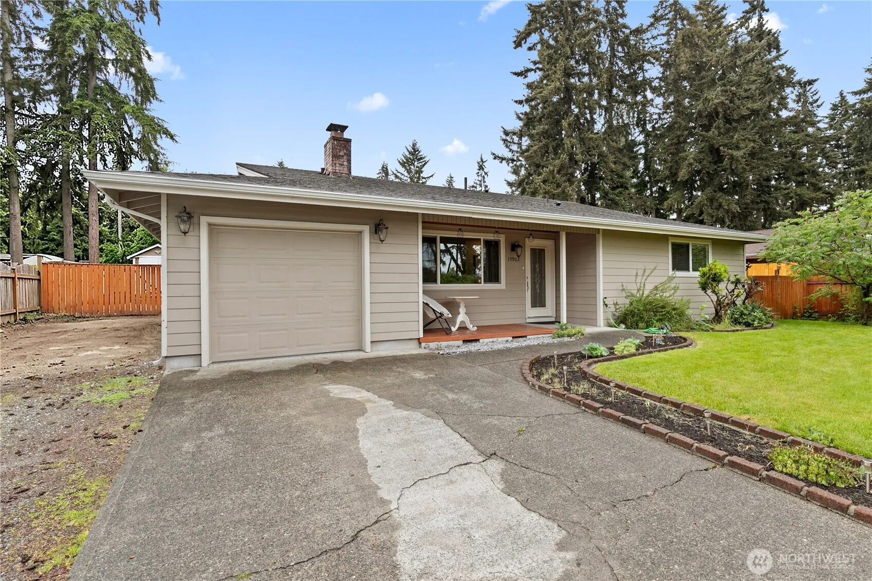 Property photo for 15902 Woodland Avenue E, Puyallup