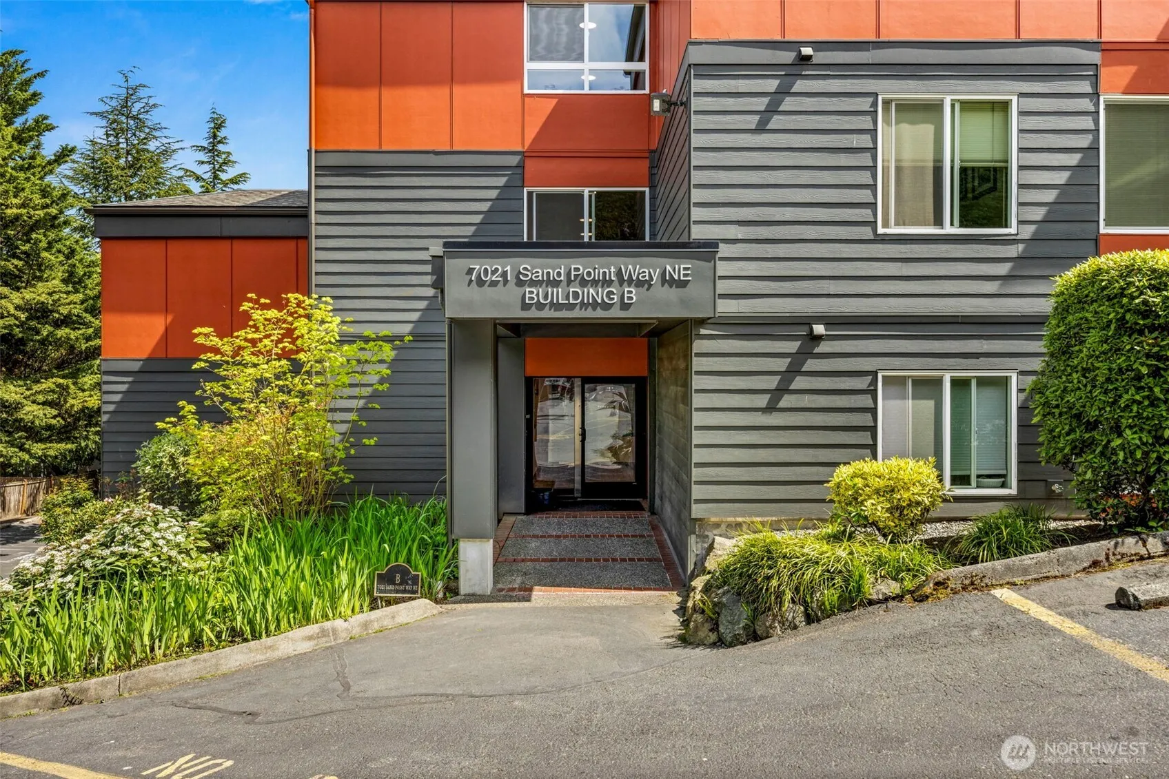 Property photo for 7001 Sand Point Way Ne #b212, Seattle, WA 98115