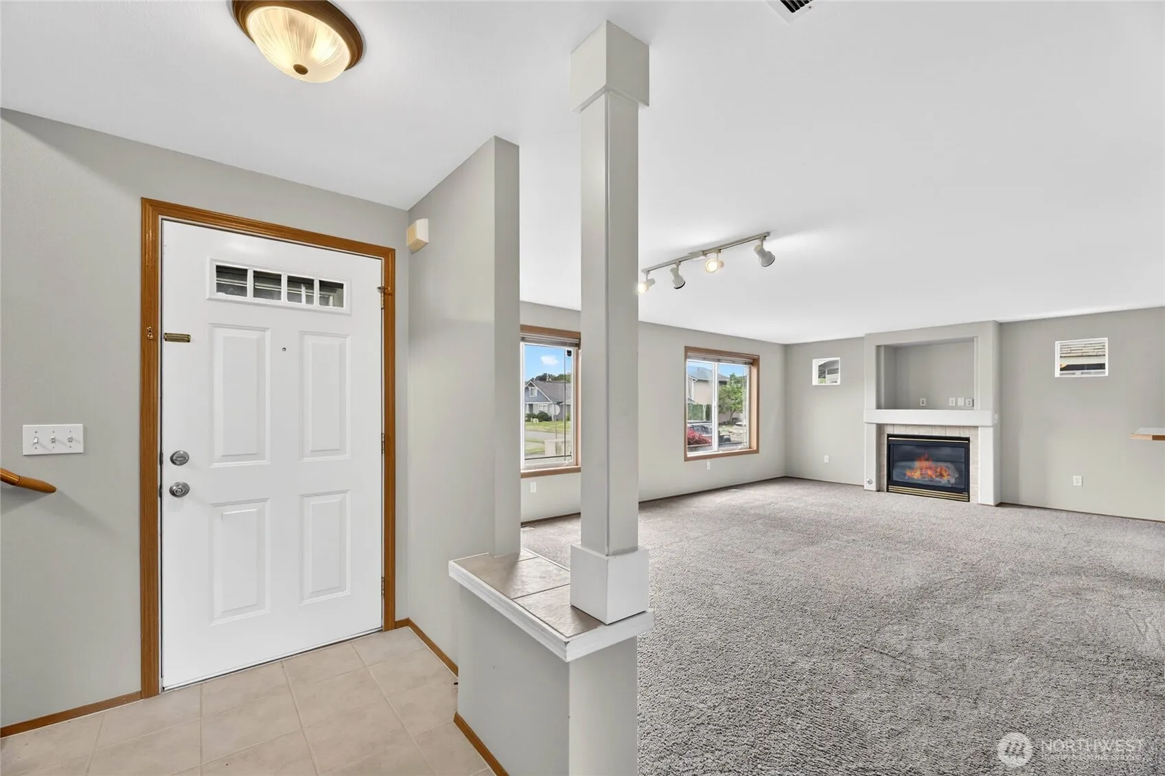 Property photo for 7409 Village Drive, Sumner photo 3