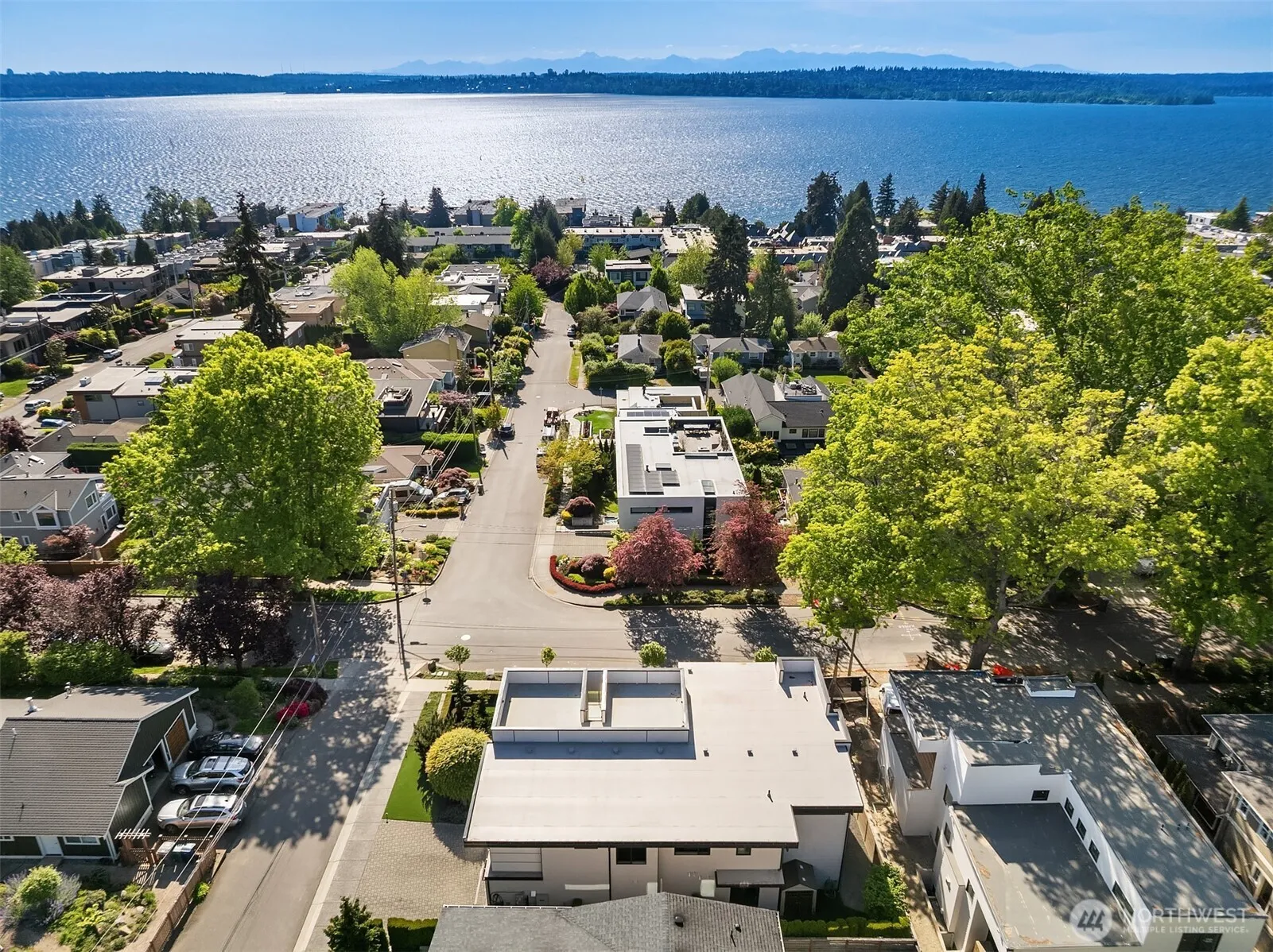 Property photo for 6504 103rd Avenue Ne, Kirkland photo 2