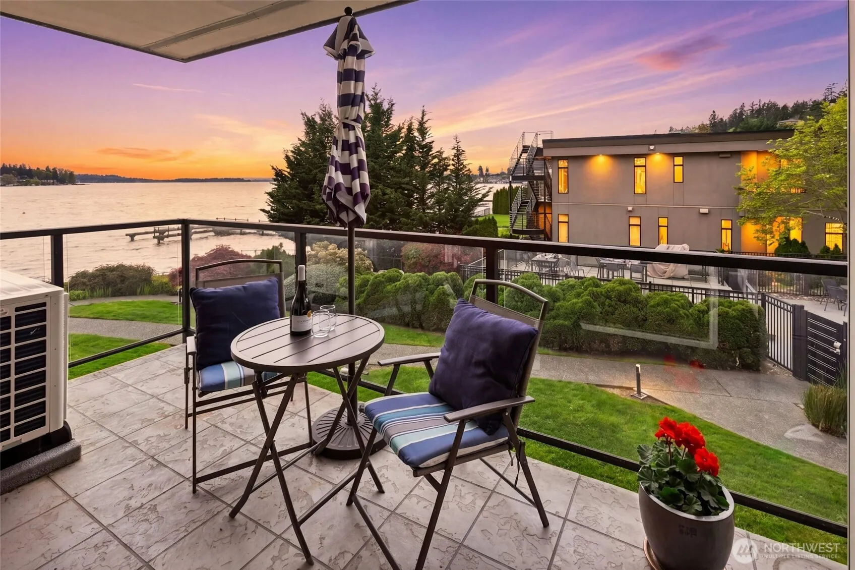 Property photo for 9201 Ne Juanita Drive #202, Kirkland photo 4