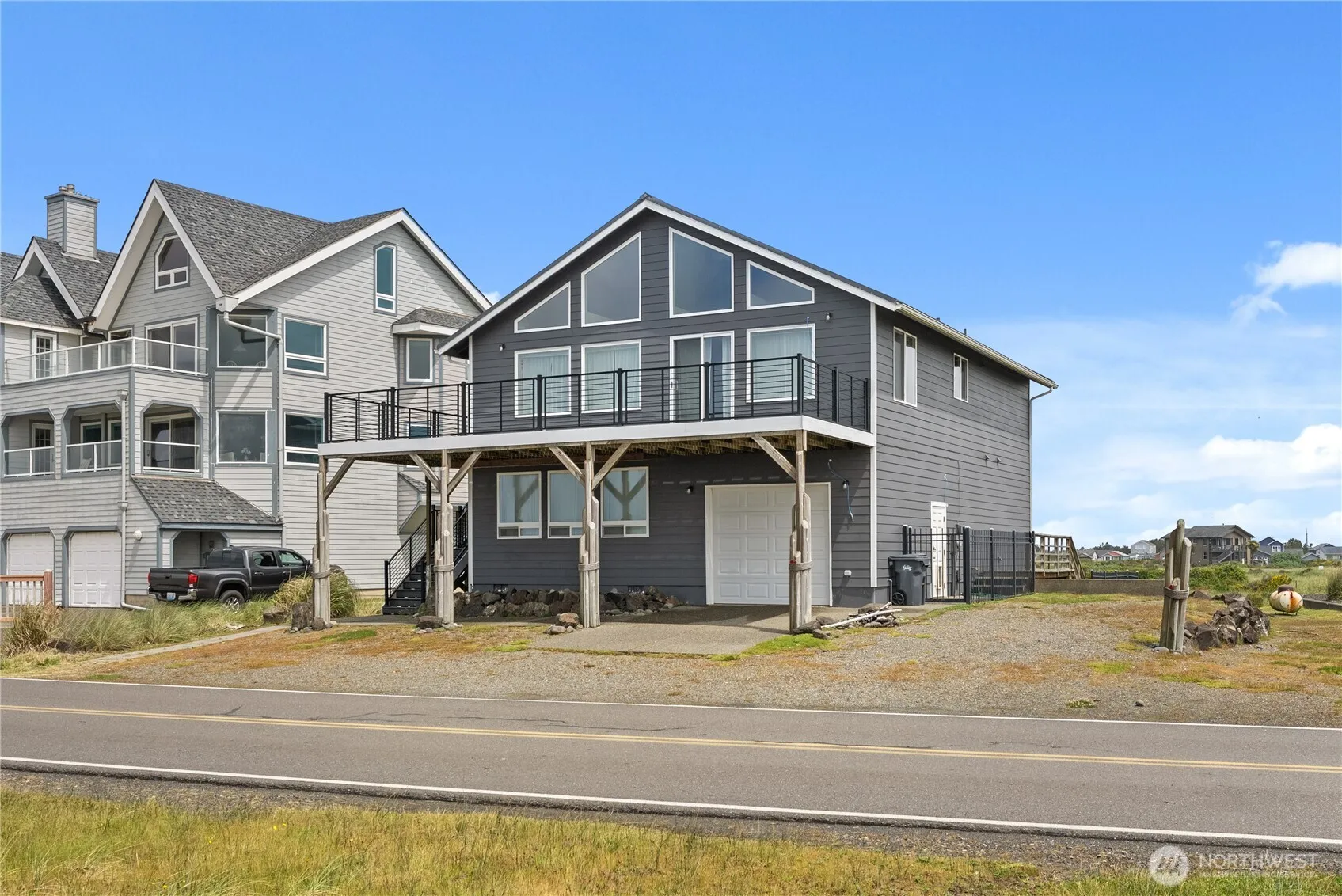 Property photo for 1593 E Ocean Shores Boulevard Sw, Ocean Shores photo 4