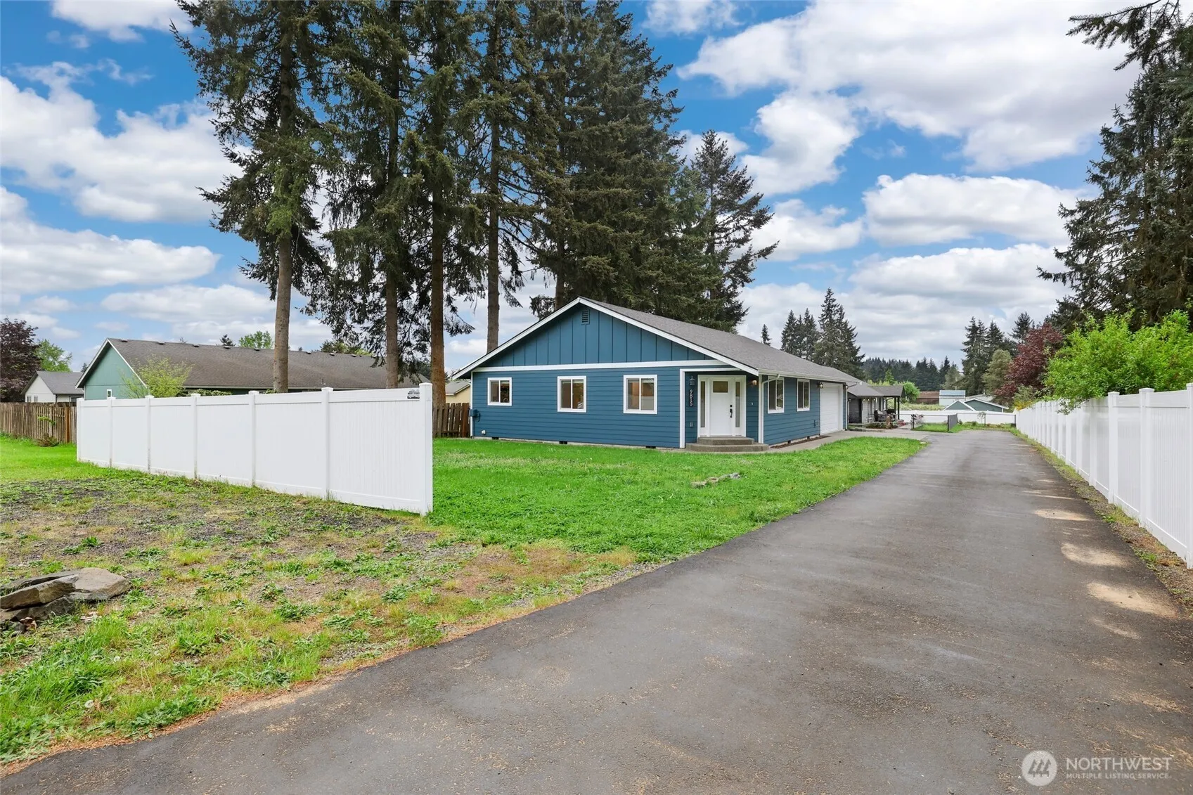 Property photo for 9815 178th Way Sw, Rochester