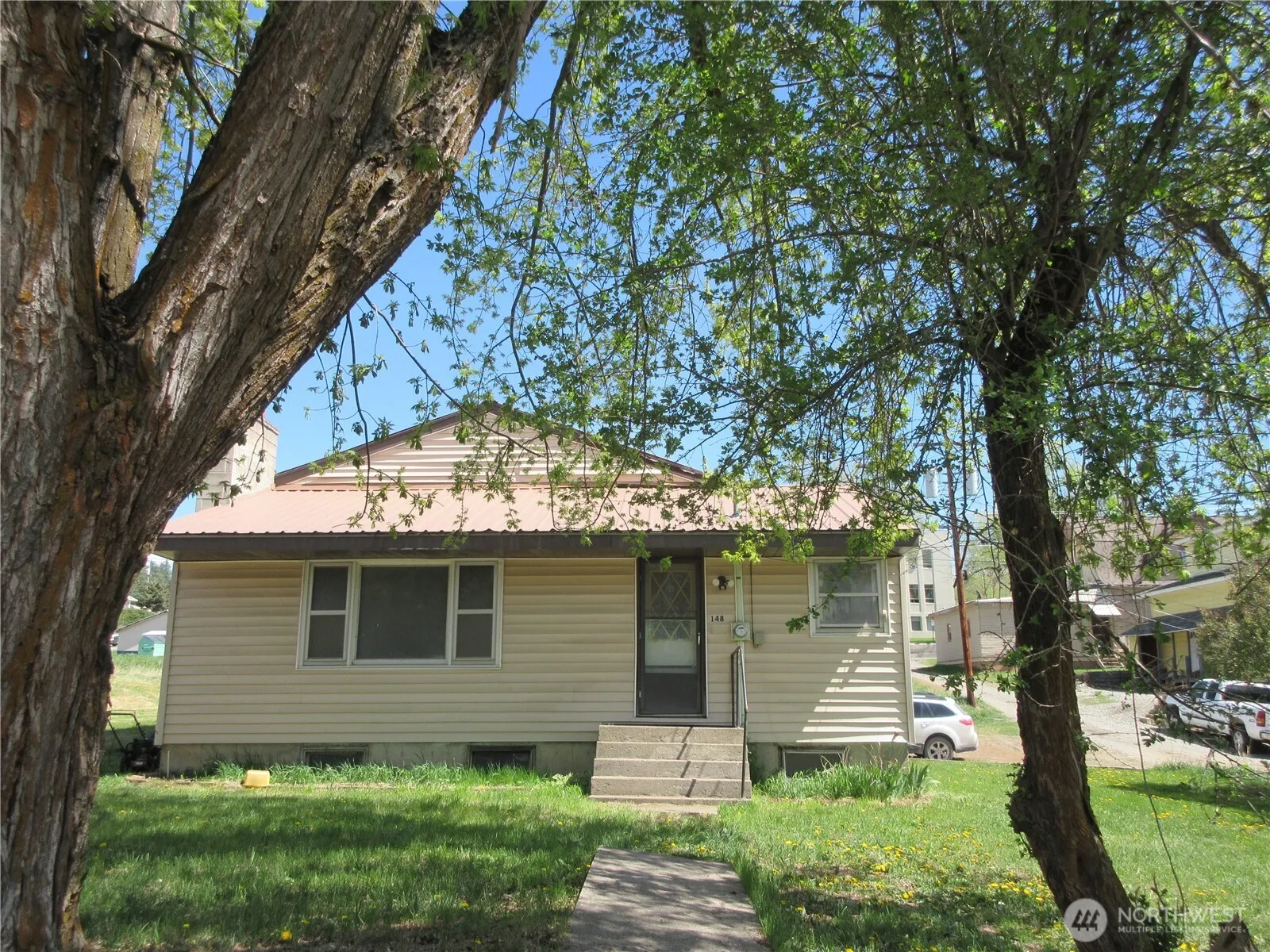 Property photo for 148 N Portland Street, Republic photo 2