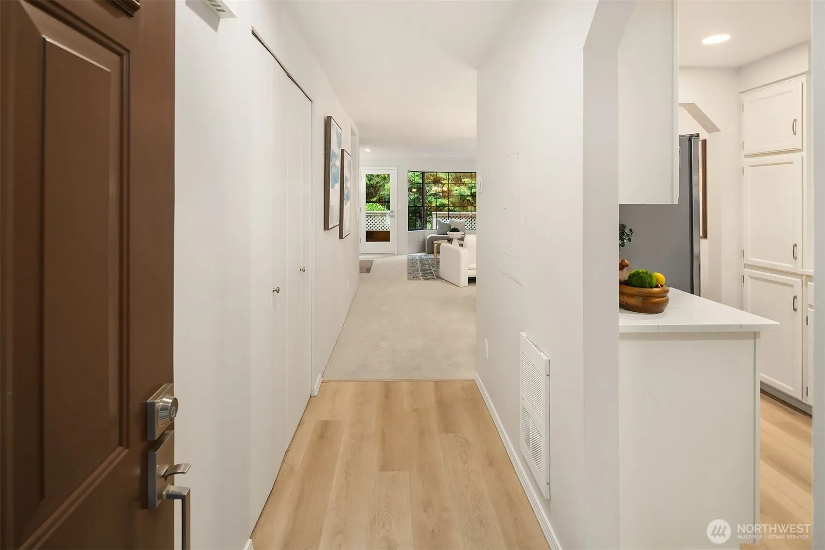 Property photo for 13706 Ne 85th Street, Redmond photo 4