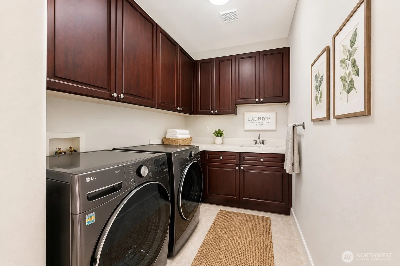 Property photo for 24121 Ne 1st Place, Sammamish photo 4