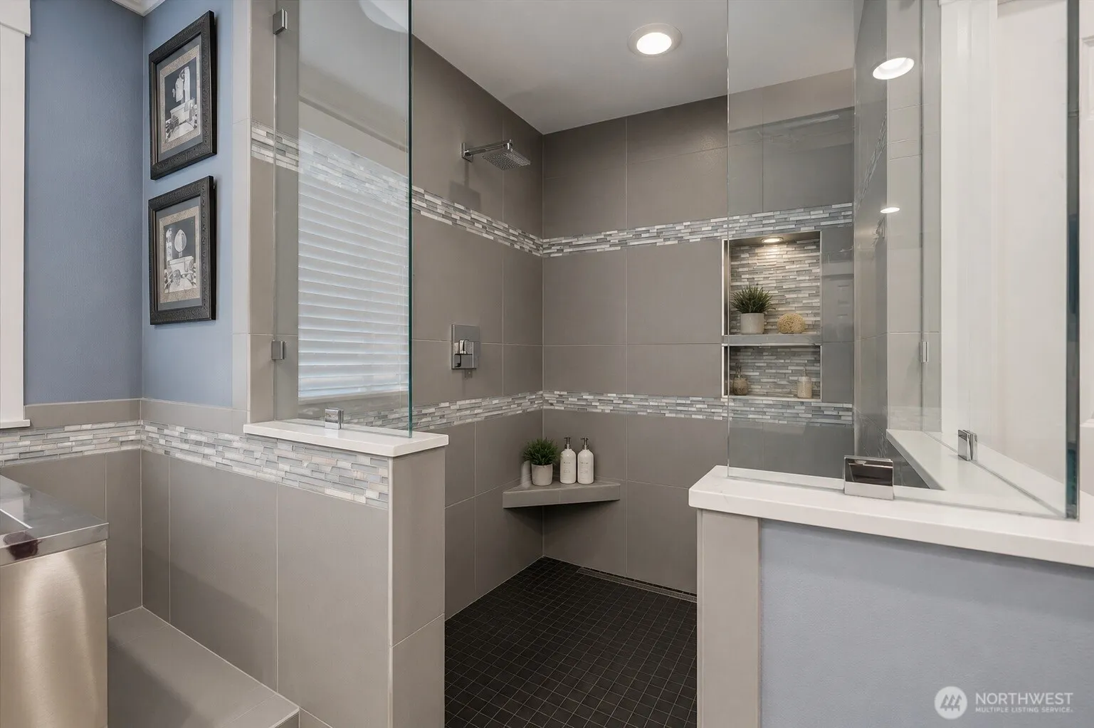 Property photo for 24121 Ne 1st Place, Sammamish photo 5