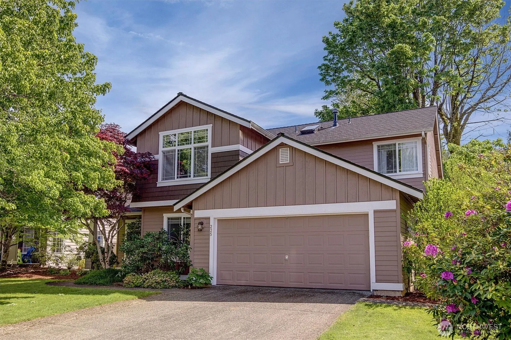Property photo for 225 Se 10th Circle, North Bend