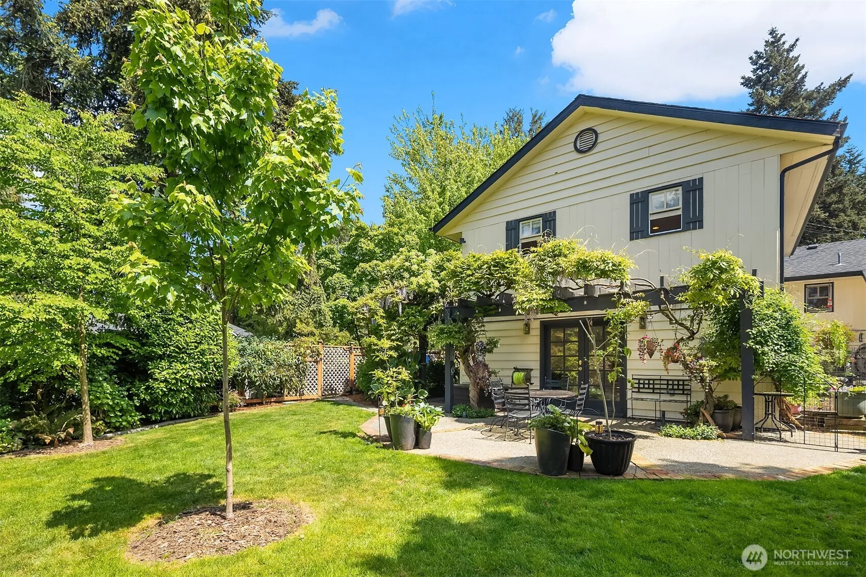 Property photo for 6007 Se 22nd Street, Mercer Island photo 2