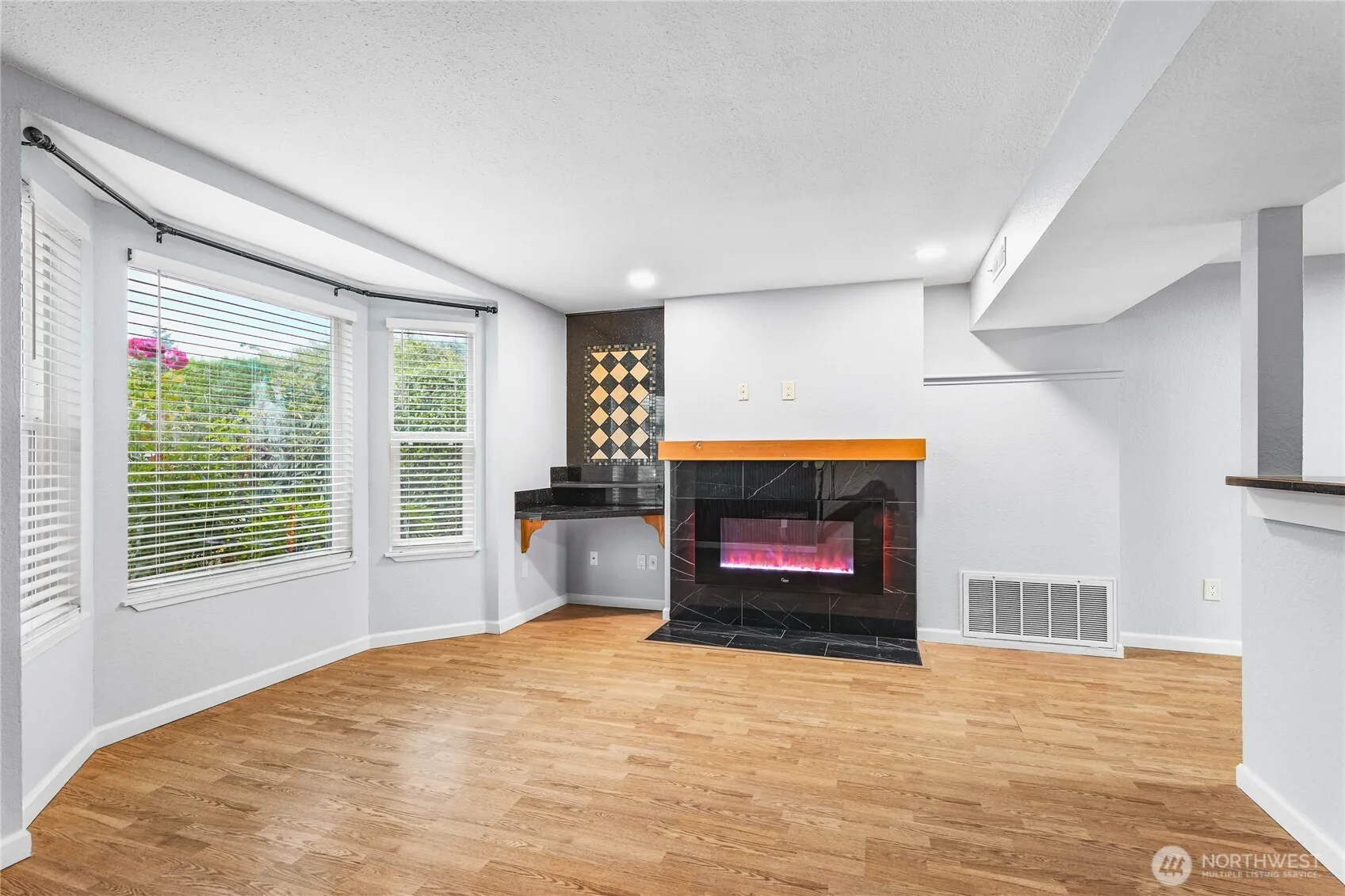 Property photo for 3641 I Street Se #a, Auburn photo 4