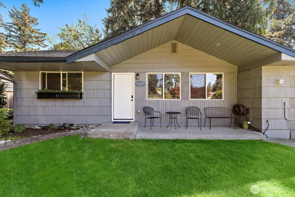 Property photo for 23627 101st Avenue W, Edmonds photo 4
