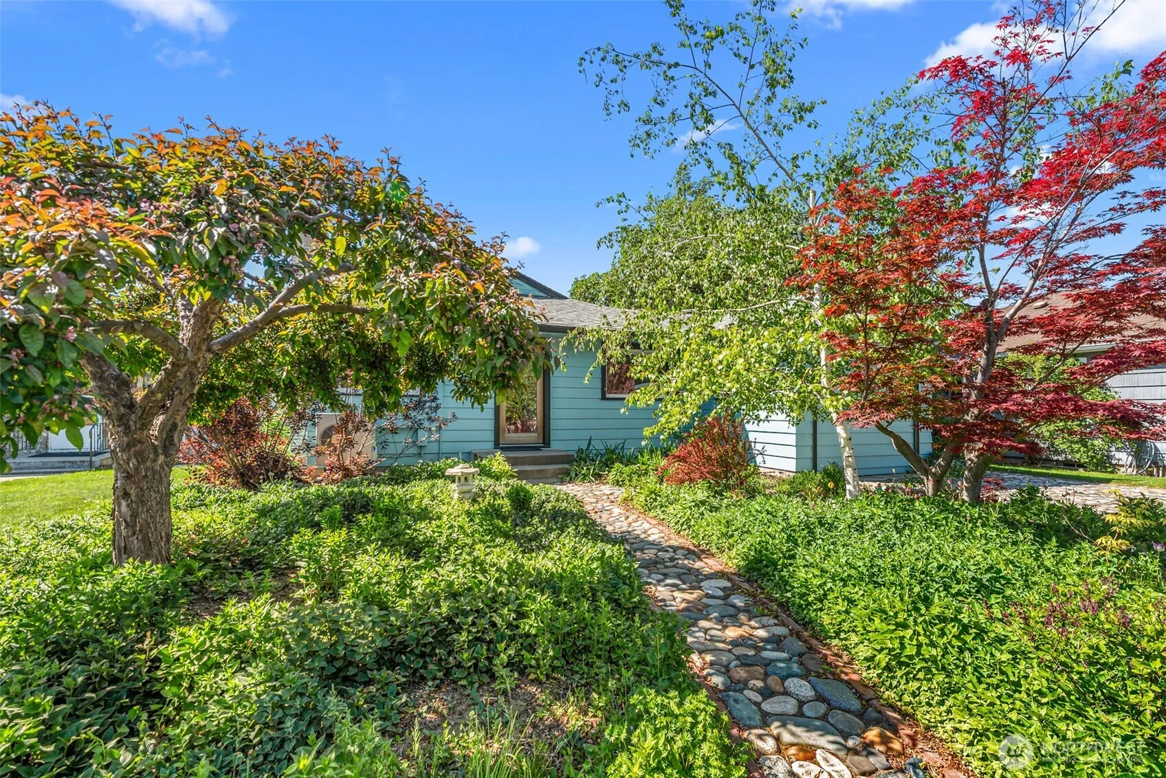 Property photo for 229 W Allen Avenue, Chelan