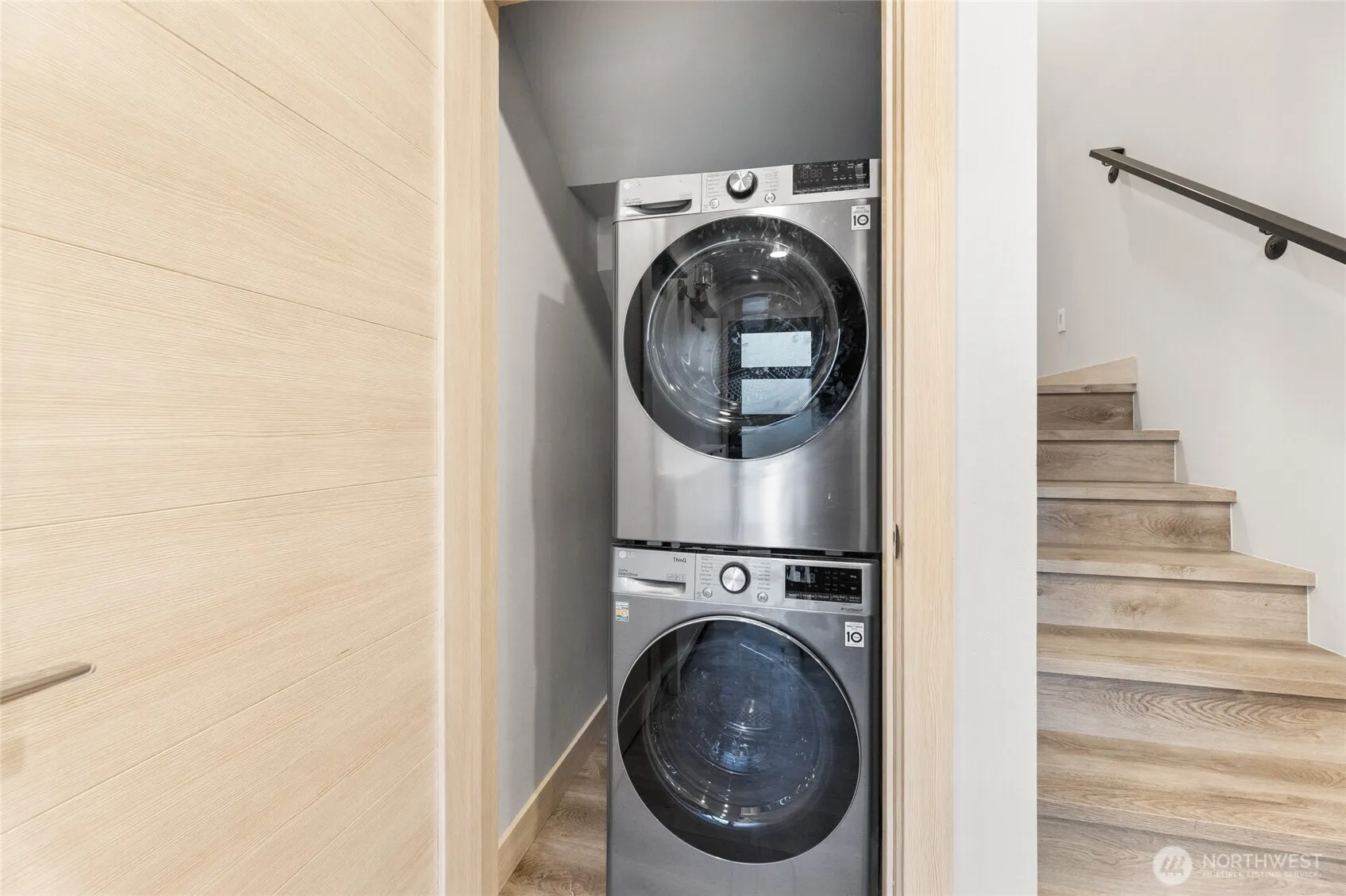 Property photo for 814 Nw 54th Street #a, Seattle photo 5