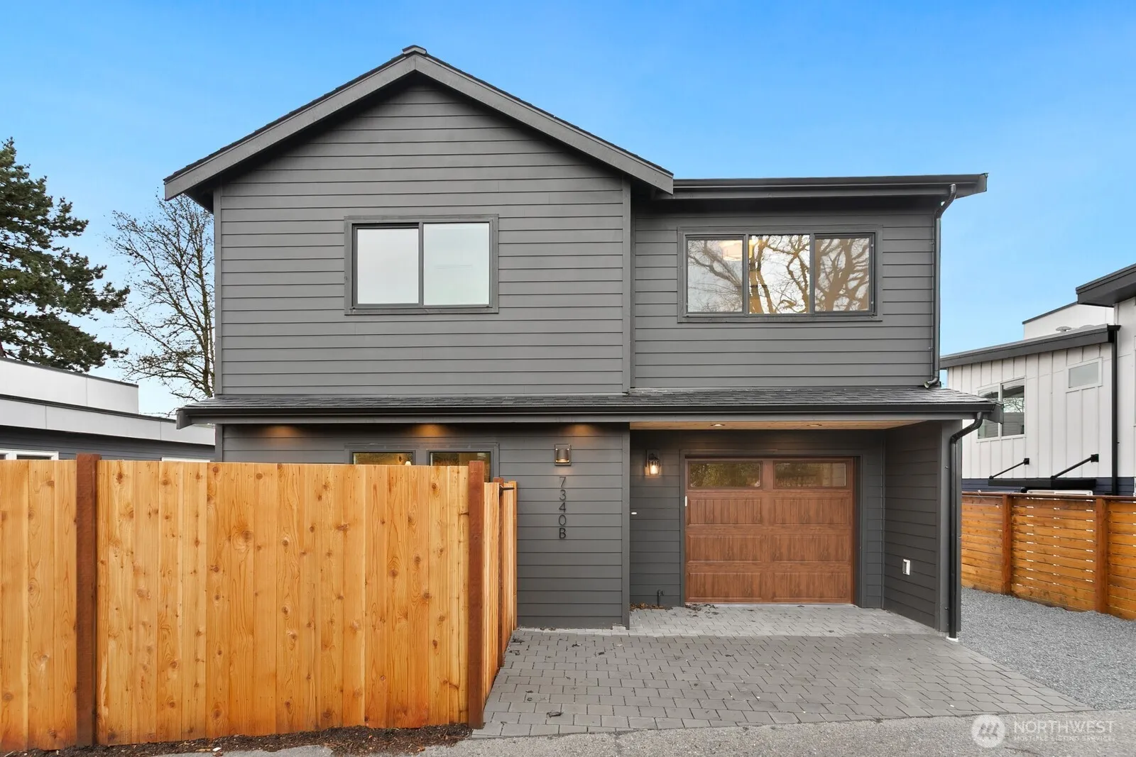 Property photo for 7340 B 40th Avenue Ne, Seattle photo 3