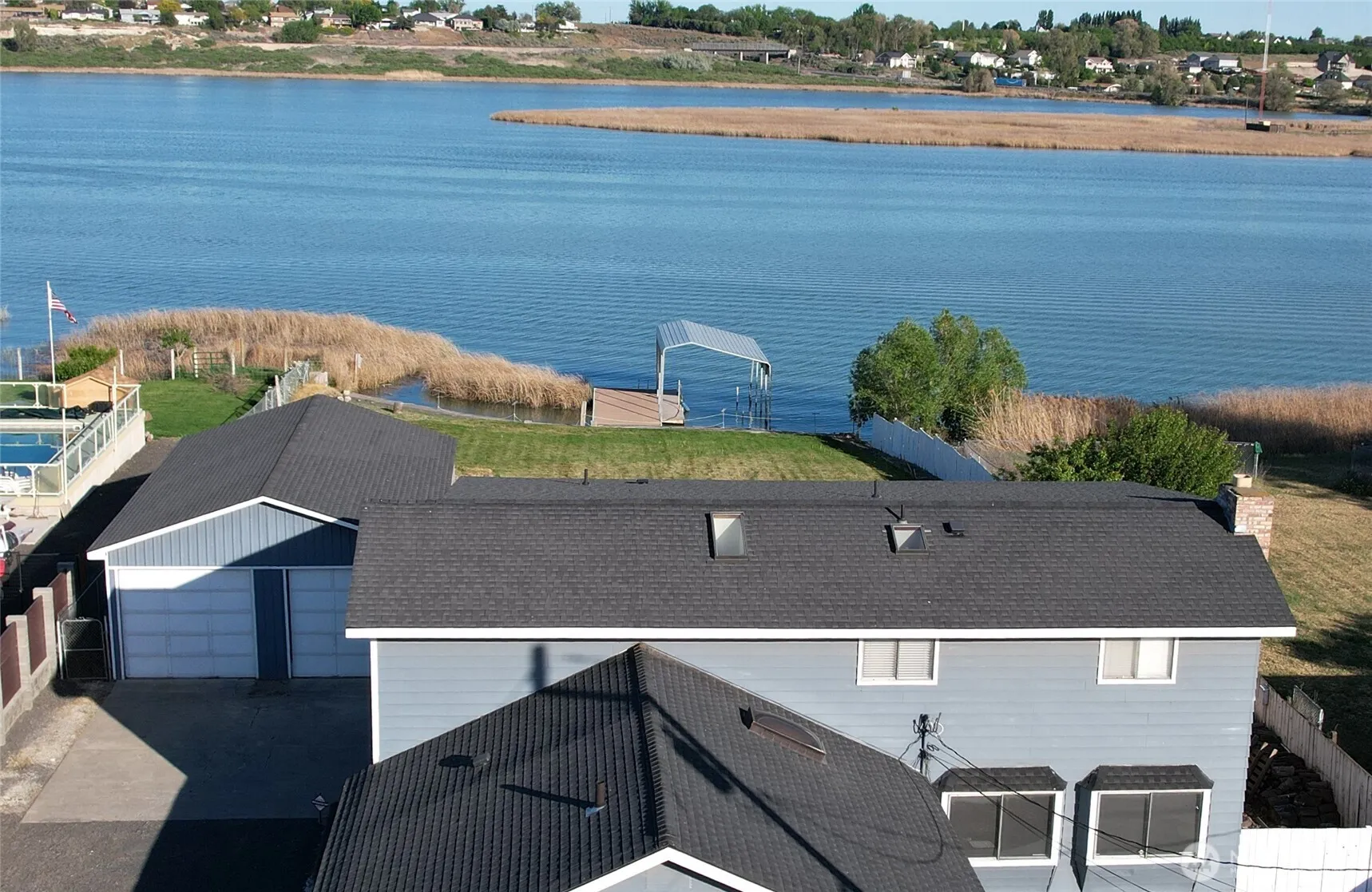 Property photo for 2101 W Lakeside Drive, Moses Lake photo 5