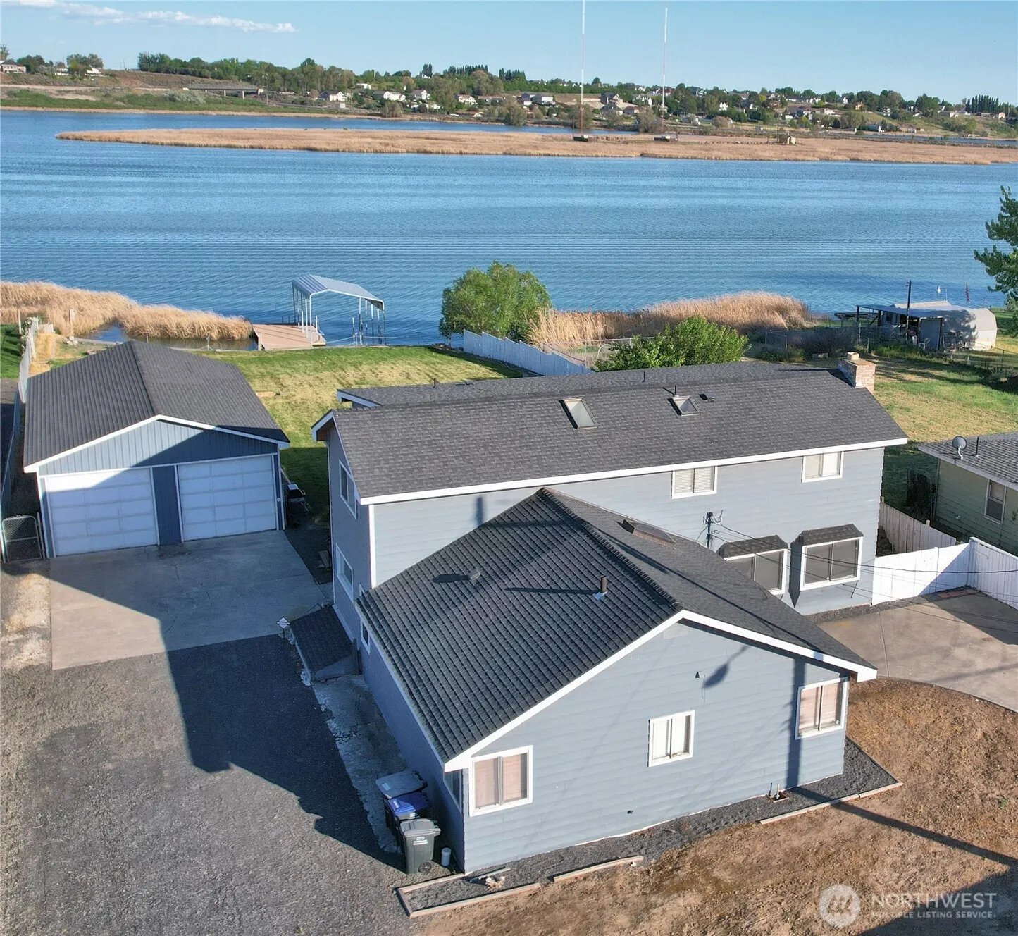 Property photo for 2101 W Lakeside Drive, Moses Lake
