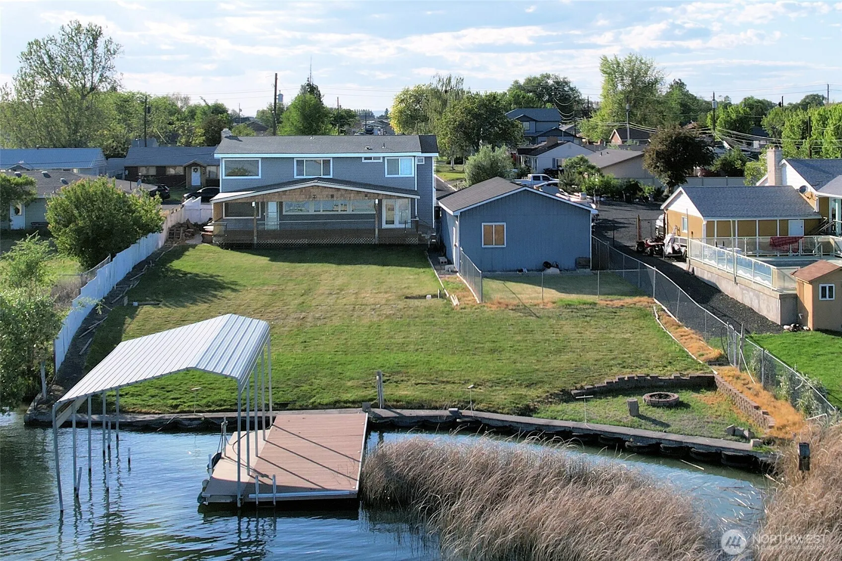 Property photo for 2101 W Lakeside Drive, Moses Lake