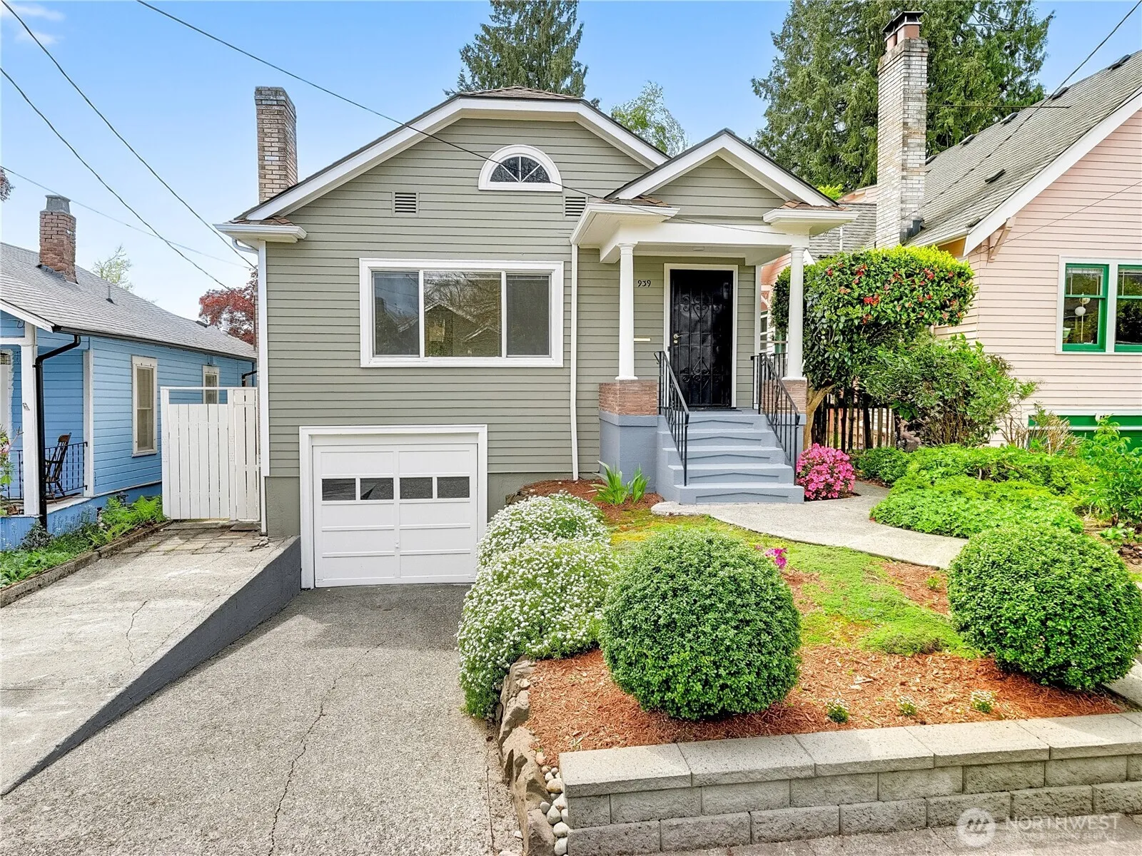Property photo for 939 N 83rd Street, Seattle, WA 98103