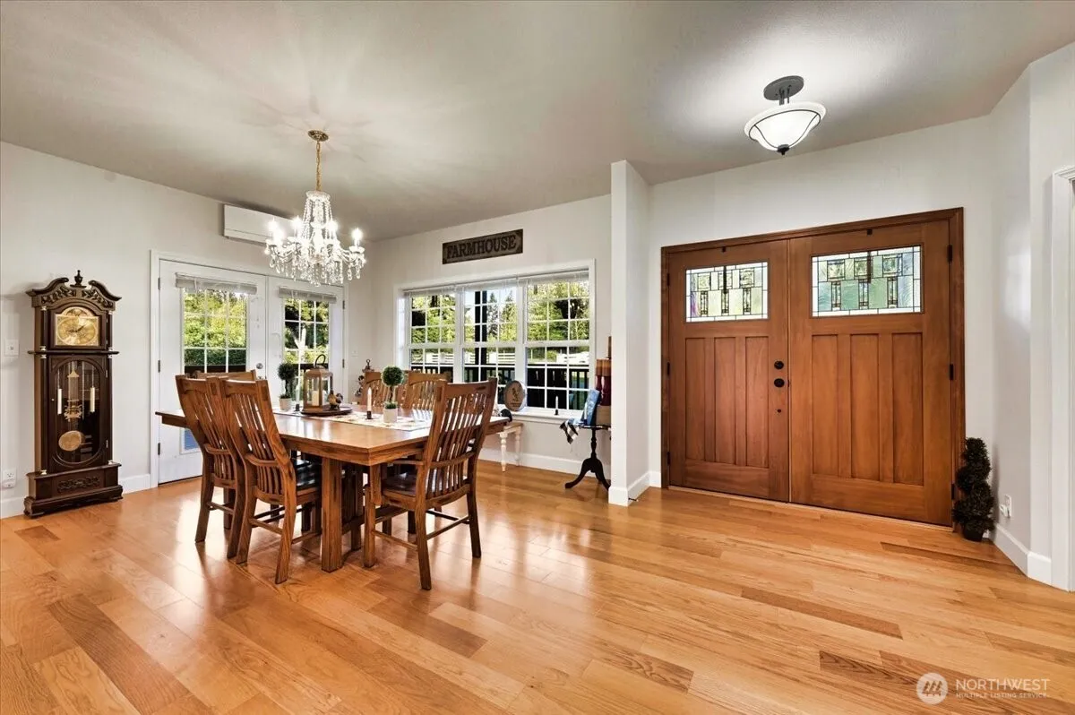 Property photo for 12811 Kapowsin Highlands Drive E, Graham photo 4