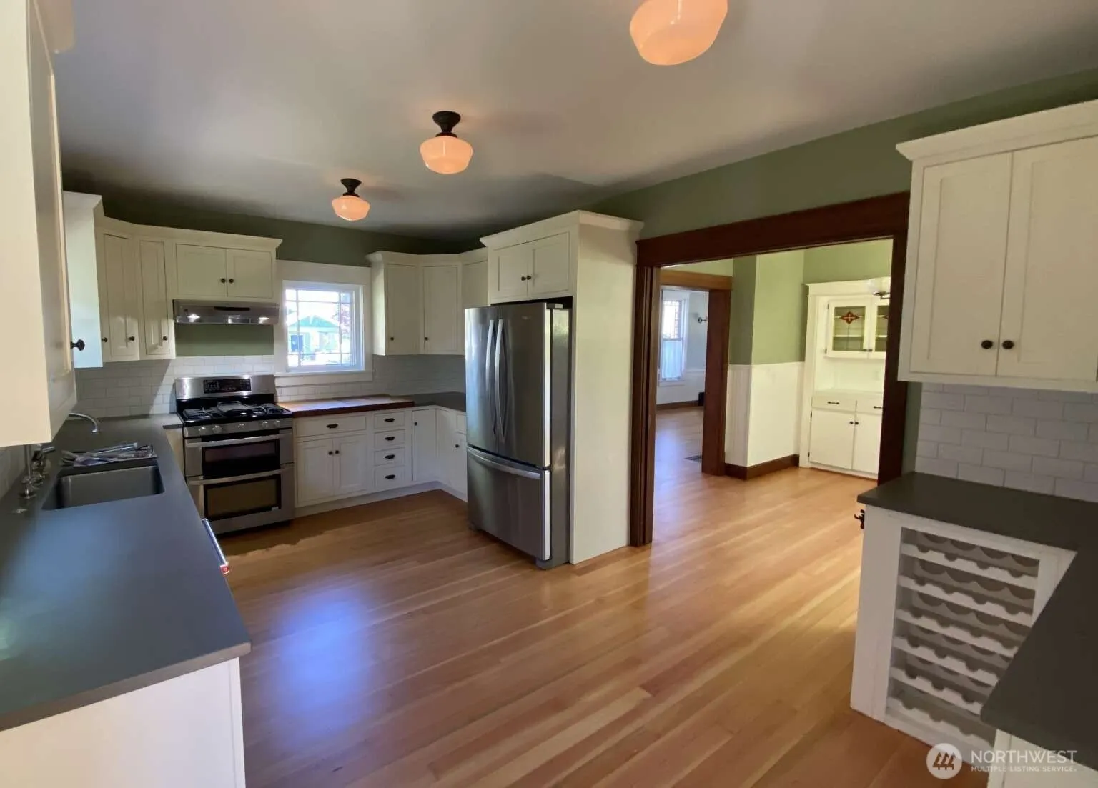 Property photo for 2824 N Lawrence Street, Tacoma photo 3