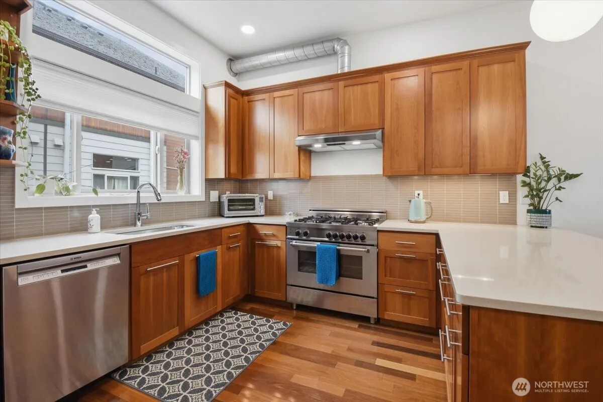 Property photo for 4418 Meridian Avenue N #b, Seattle