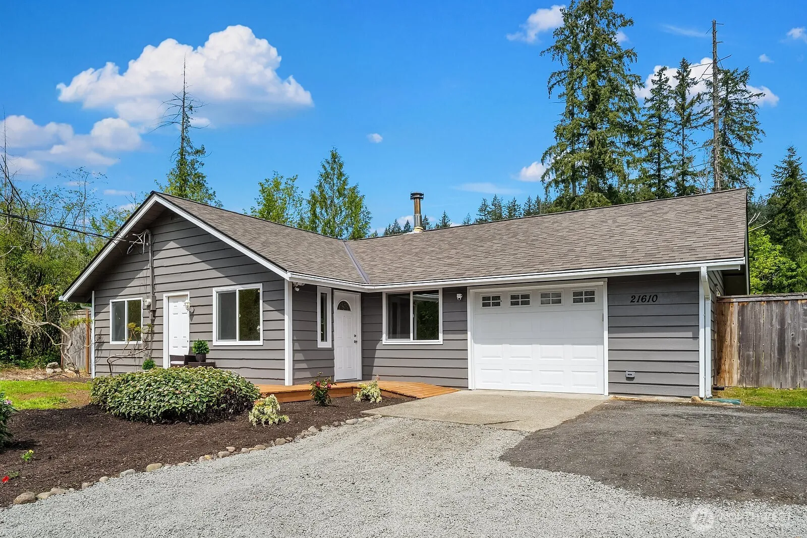 Property photo for 21610 Se May Valley Road, Issaquah photo 2
