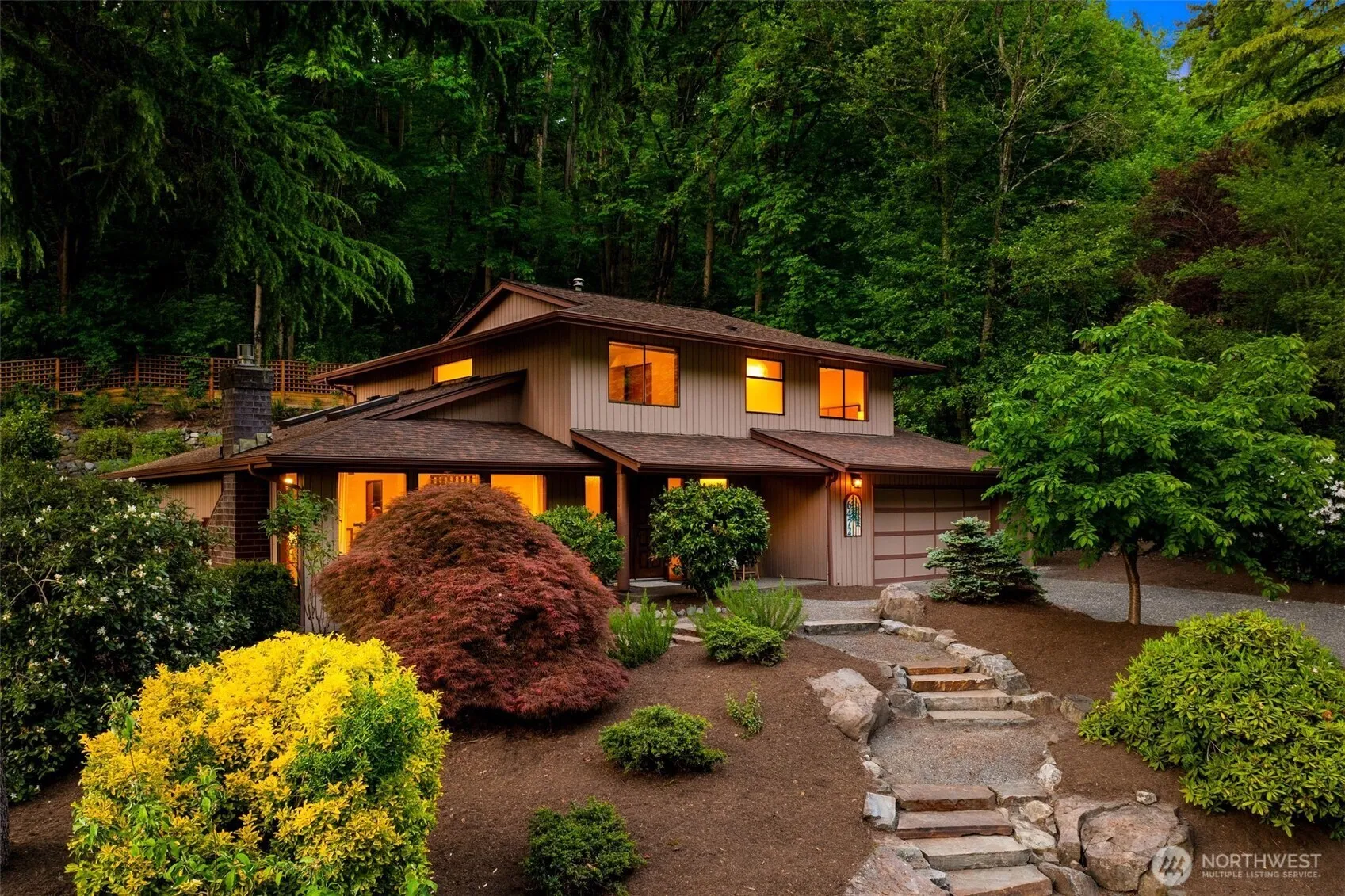 Property photo for 6472 Ne 135th Place, Kirkland, WA 98034