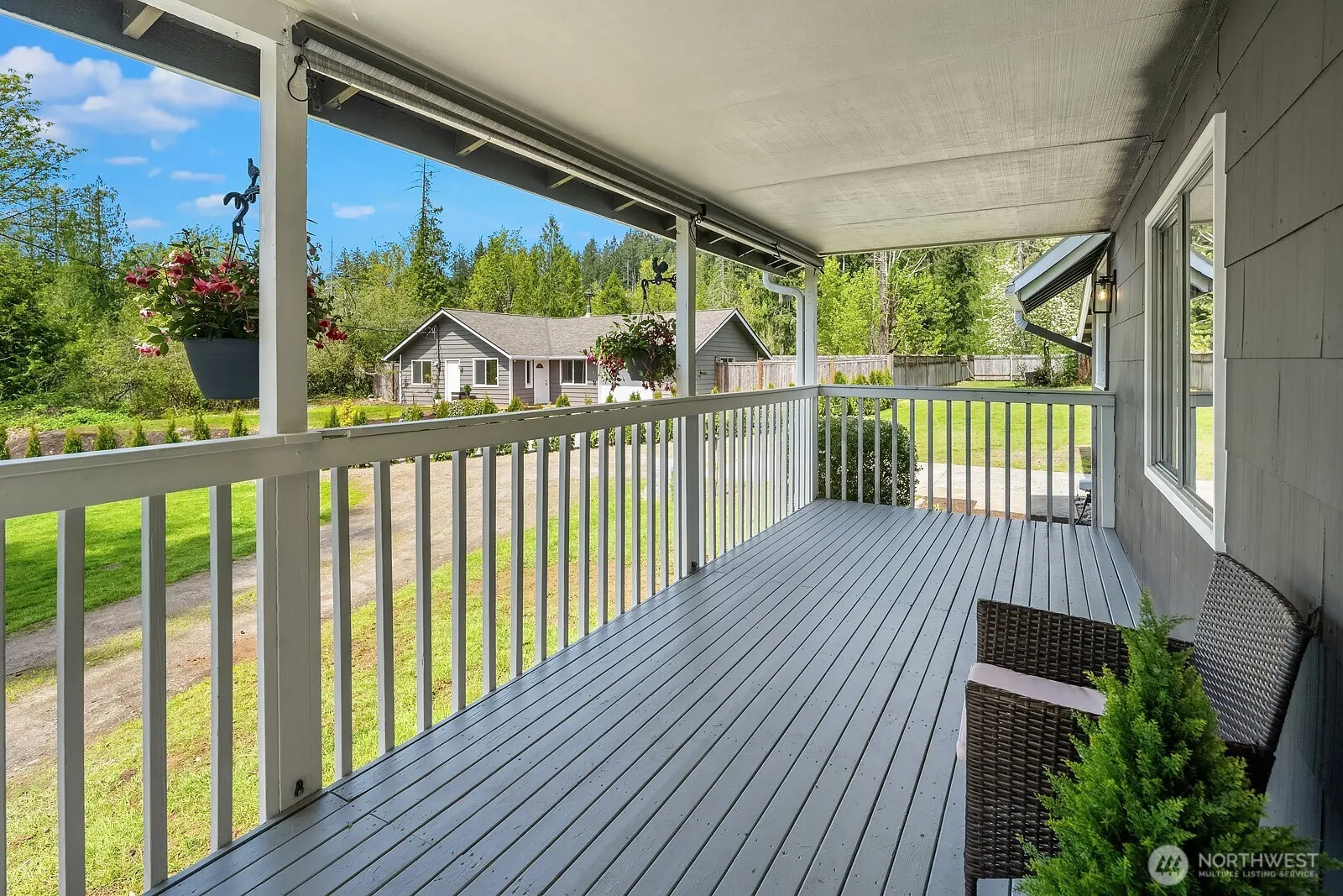 Property photo for 21614 Se May Valley Road, Issaquah photo 3