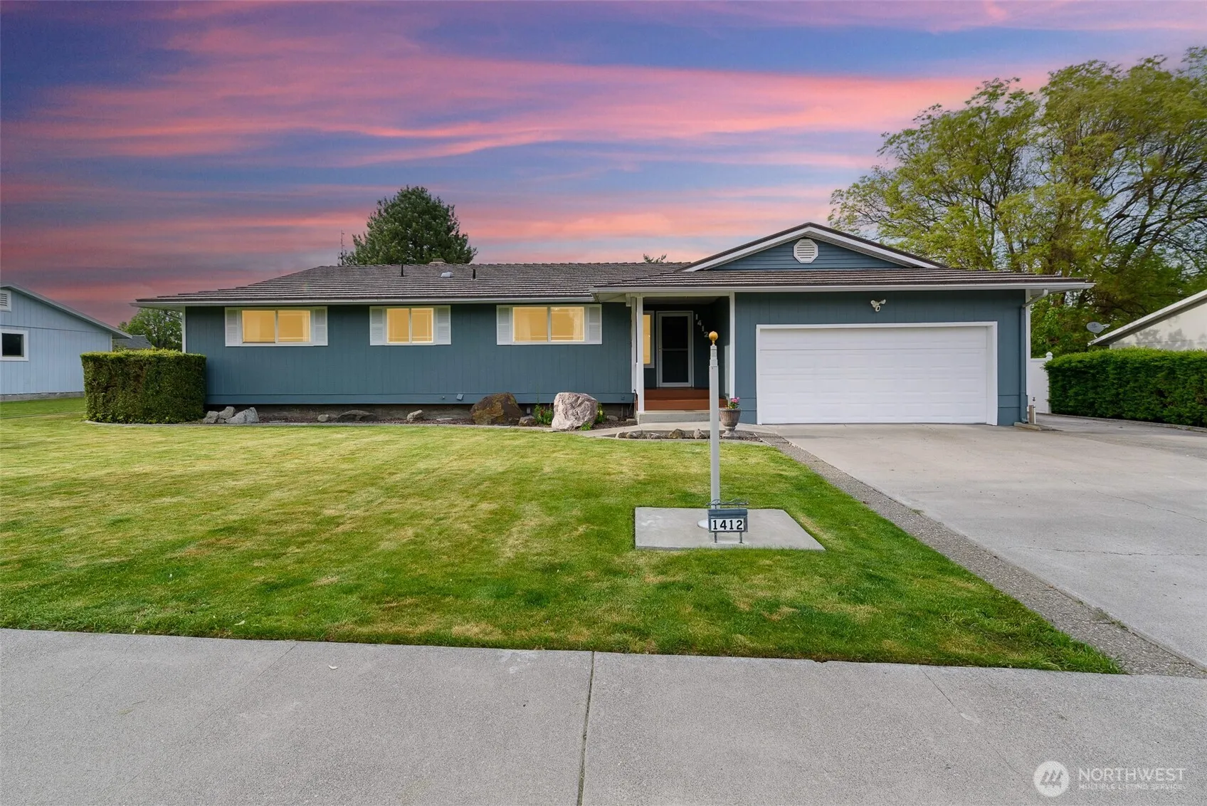 Property photo for 1412 W 15th Avenue, Kennewick