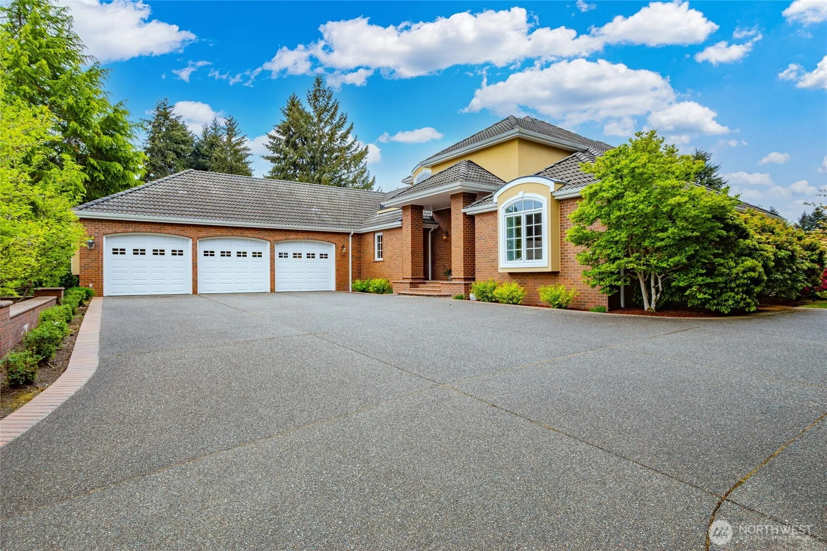 Property photo for 6125 Troon Lane Se, Olympia