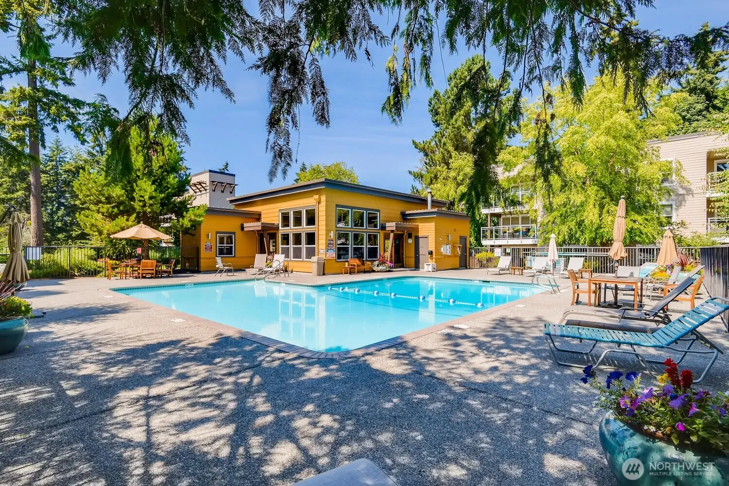 22910 90th Avenue W #c306, Edmonds