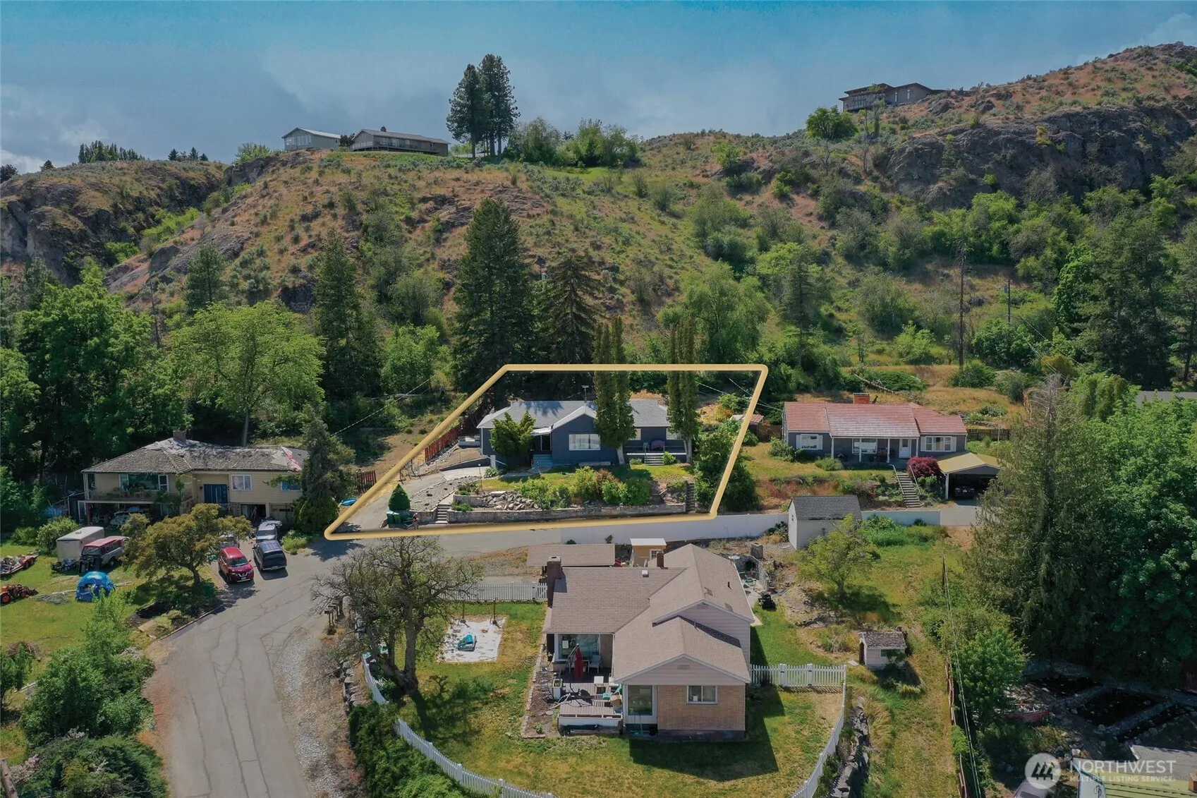 Property photo for 144 Montvu Drive, Omak