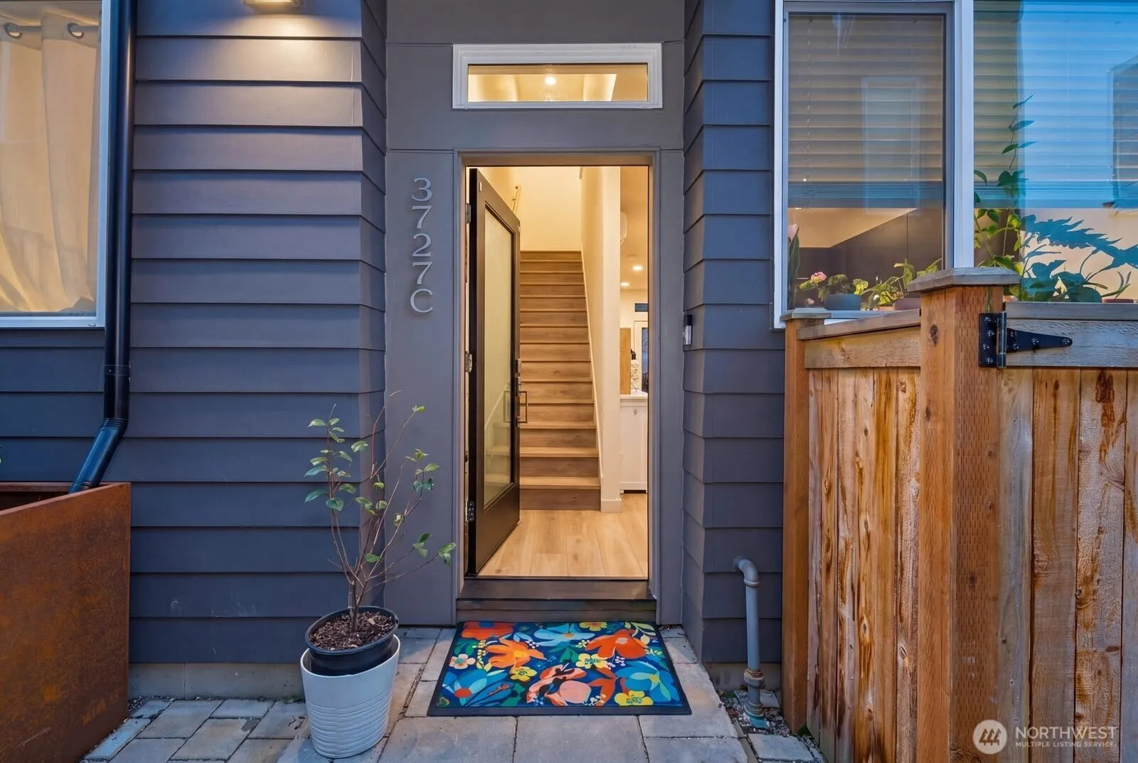 Property photo for 3727 S Dawson Street #unit C, Seattle photo 2