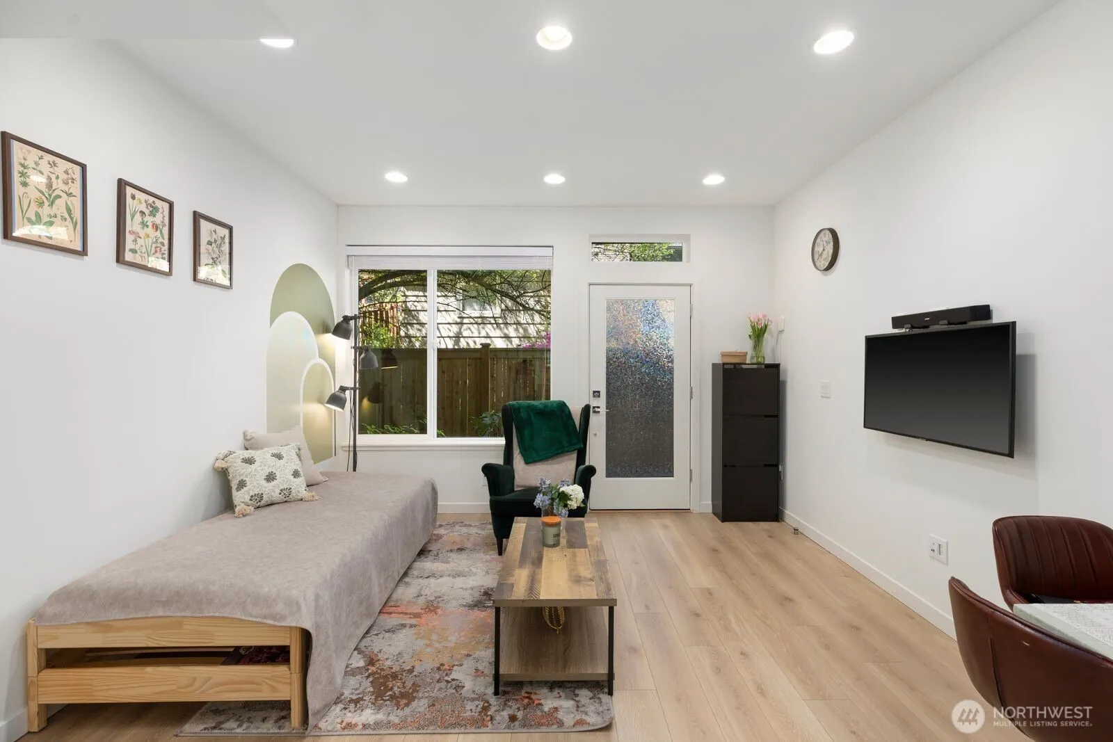 Property photo for 3727 S Dawson Street #unit C, Seattle photo 4