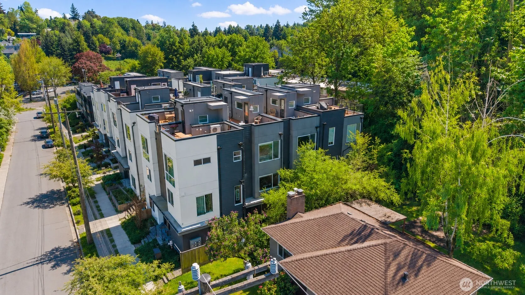 Property photo for 3727 S Dawson Street #unit C, Seattle photo 2