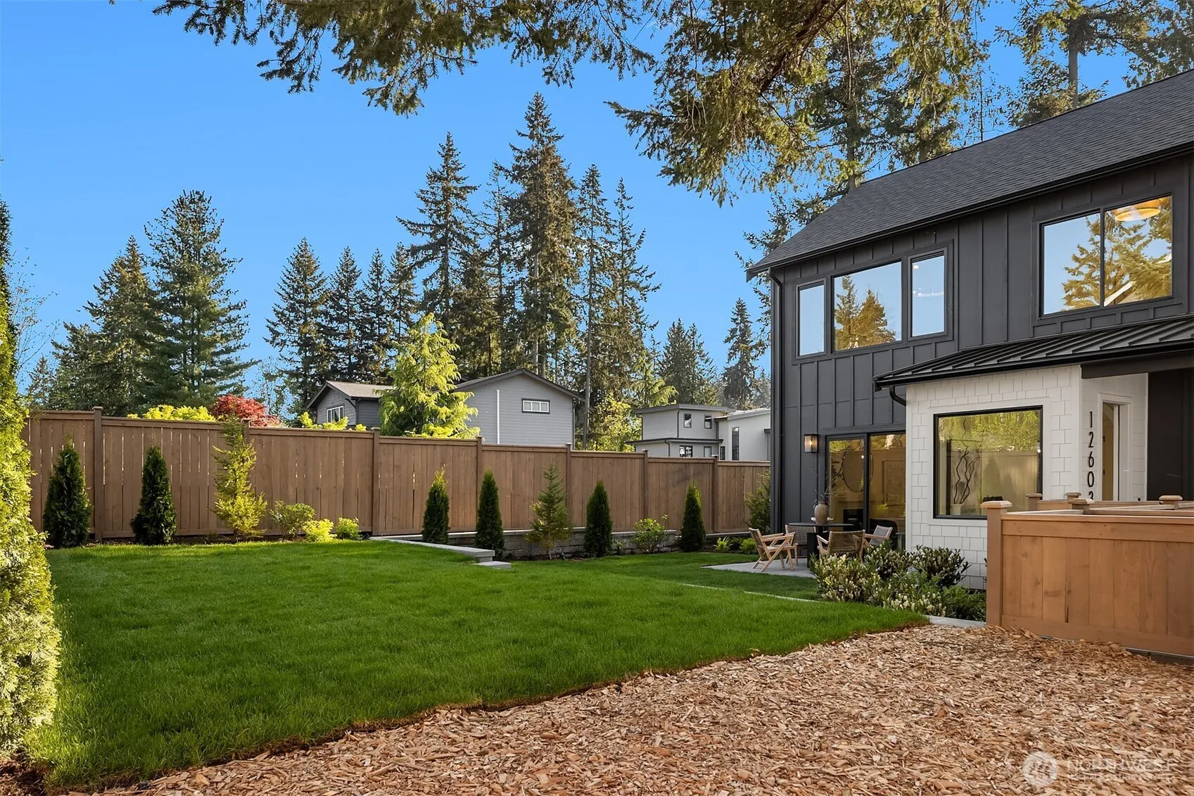 Property photo for 12603 Ne 80th Street, Kirkland photo 2