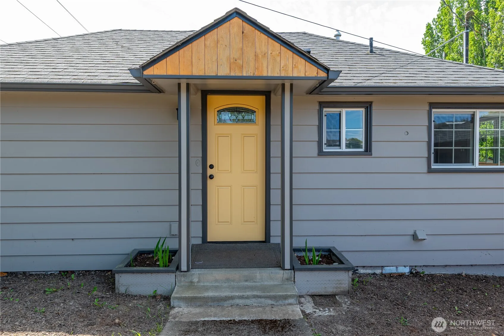 Property photo for 1717 S 18th Street, Mount Vernon photo 4