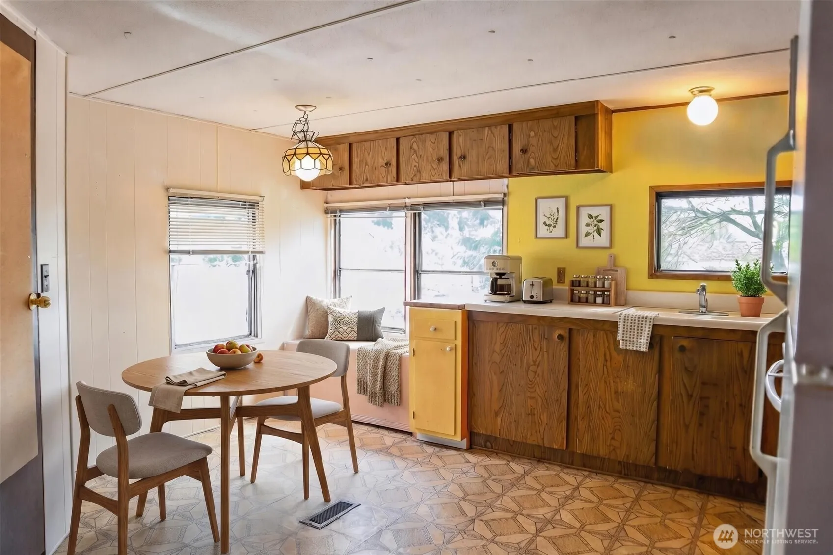 Property photo for 7301 Ne 175th Street #303, Kenmore photo 4
