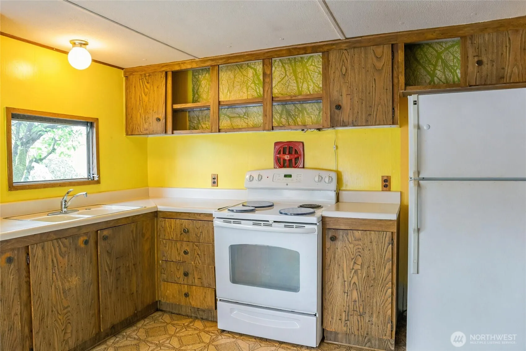 Property photo for 7301 Ne 175th Street #303, Kenmore photo 5