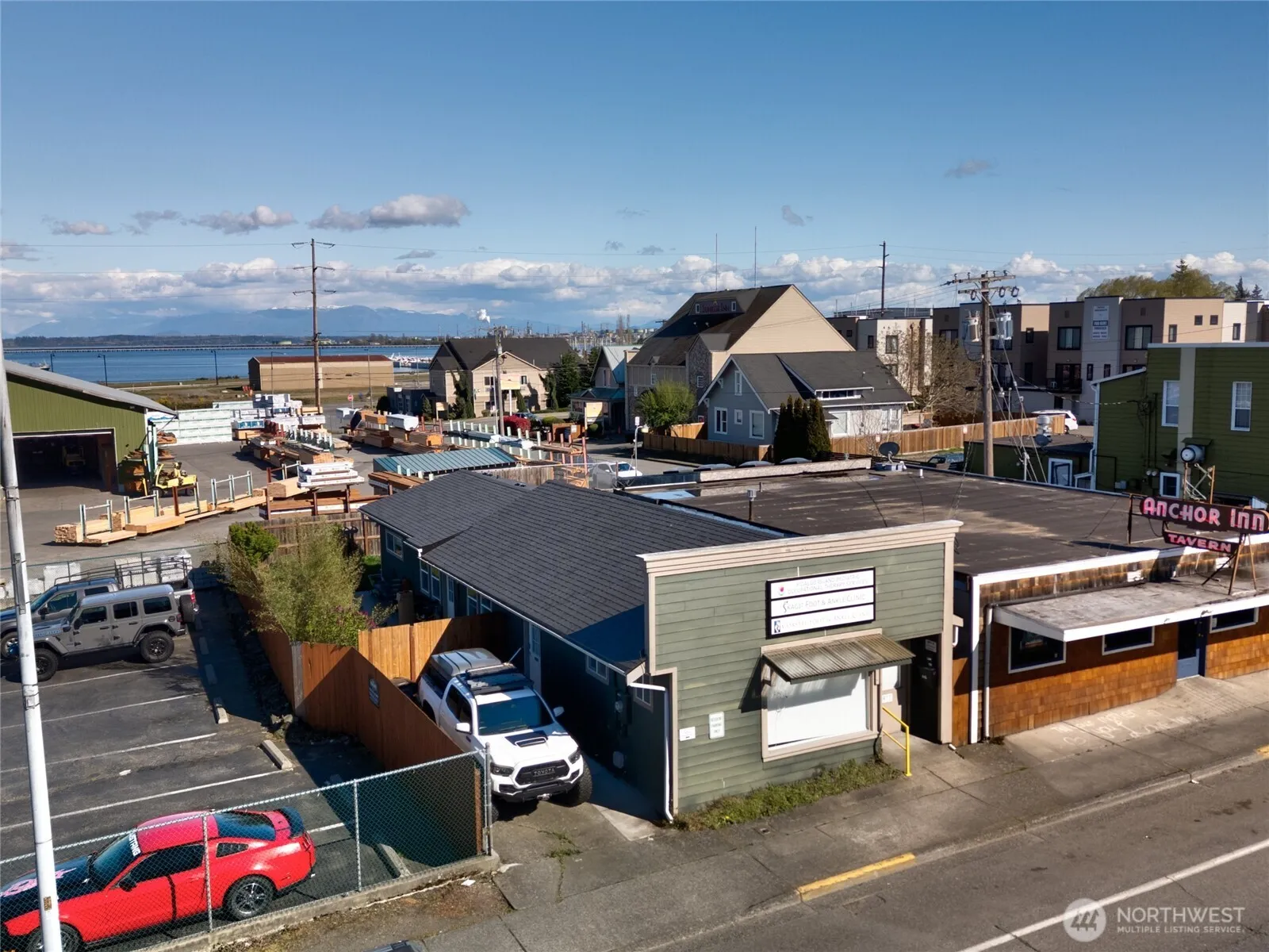 Property photo for 1917 Commercial Avenue, Anacortes